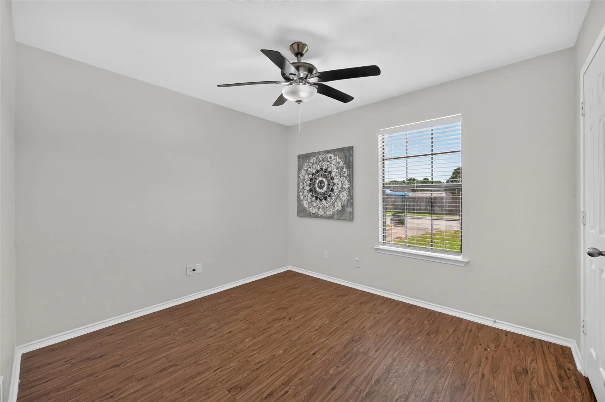 Single Family Residence For Sale in Tarrant County , 7717 Dove Court, Watauga, Texas 76148, 3 Bedroom, 2 Bathroom, 2 Garage spaces, 1,216 Sqft, built in 1983, mls#21347872, Real Estate Agent in Watauga, Homes For Sale in Tarrant county, Homes For Sale in Watauga, Realtor in Watauga Texas, Real Estate Brokerage Independent Realty Texas, Luminita Cordes Realtor