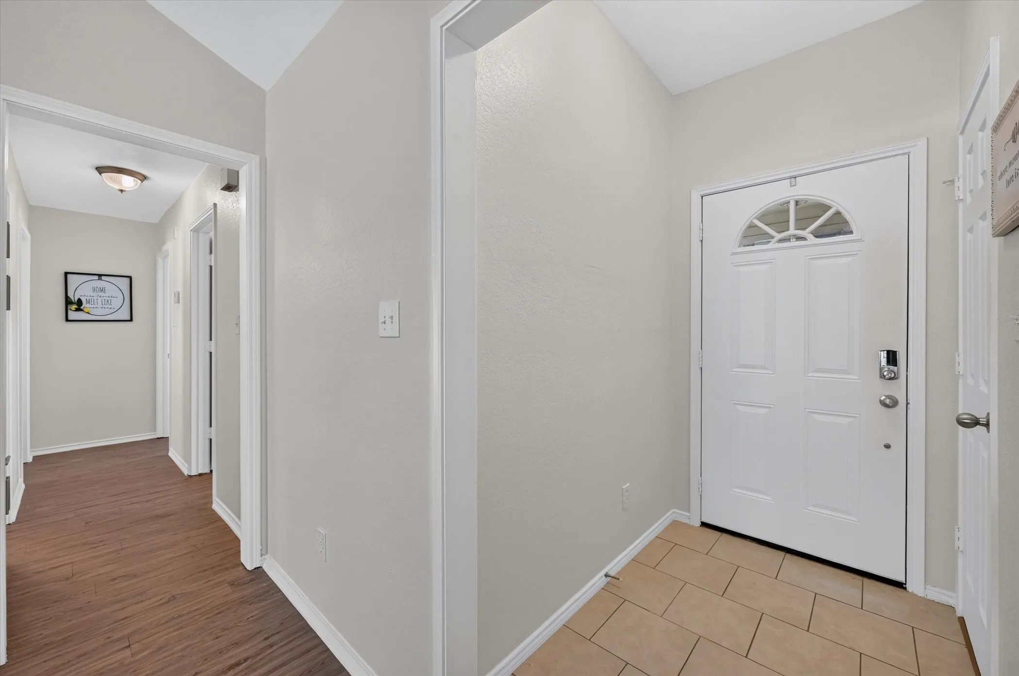 Single Family Residence For Sale in Tarrant County , 7717 Dove Court, Watauga, Texas 76148, 3 Bedroom, 2 Bathroom, 2 Garage spaces, 1,216 Sqft, built in 1983, mls#21347872, Real Estate Agent in Watauga, Homes For Sale in Tarrant county, Homes For Sale in Watauga, Realtor in Watauga Texas, Real Estate Brokerage Independent Realty Texas, Luminita Cordes Realtor