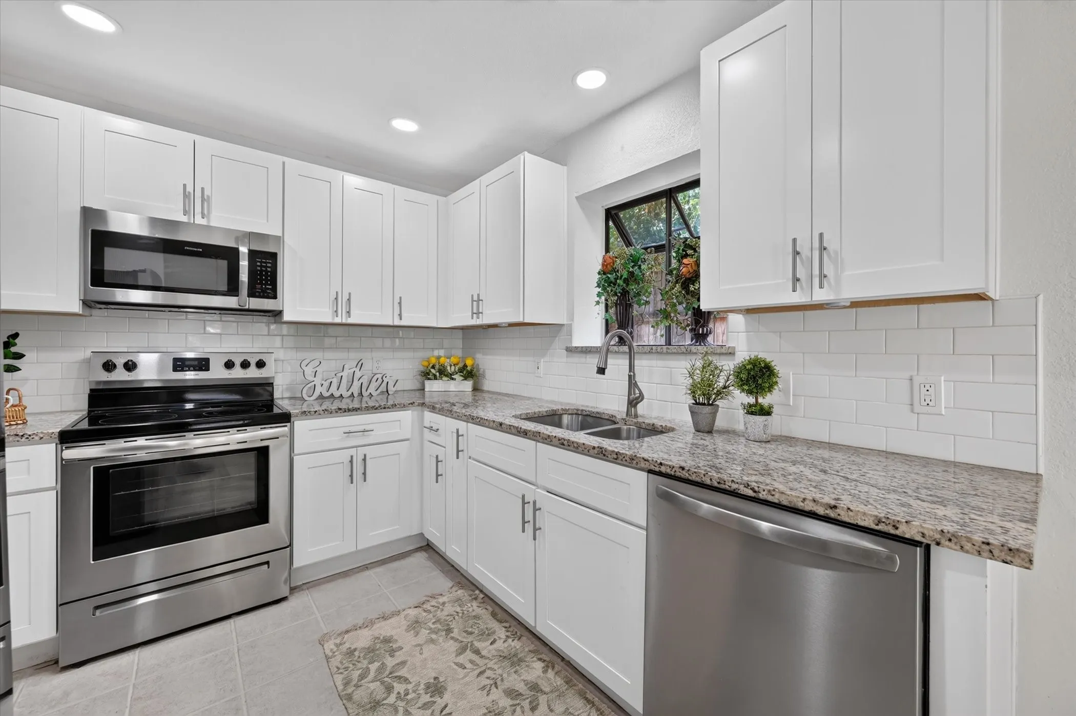 Single Family Residence For Sale in Tarrant County , 7717 Dove Court, Watauga, Texas 76148, 3 Bedroom, 2 Bathroom, 2 Garage spaces, 1,216 Sqft, built in 1983, mls#21347872, Real Estate Agent in Watauga, Homes For Sale in Tarrant county, Homes For Sale in Watauga, Realtor in Watauga Texas, Real Estate Brokerage Independent Realty Texas, Luminita Cordes Realtor