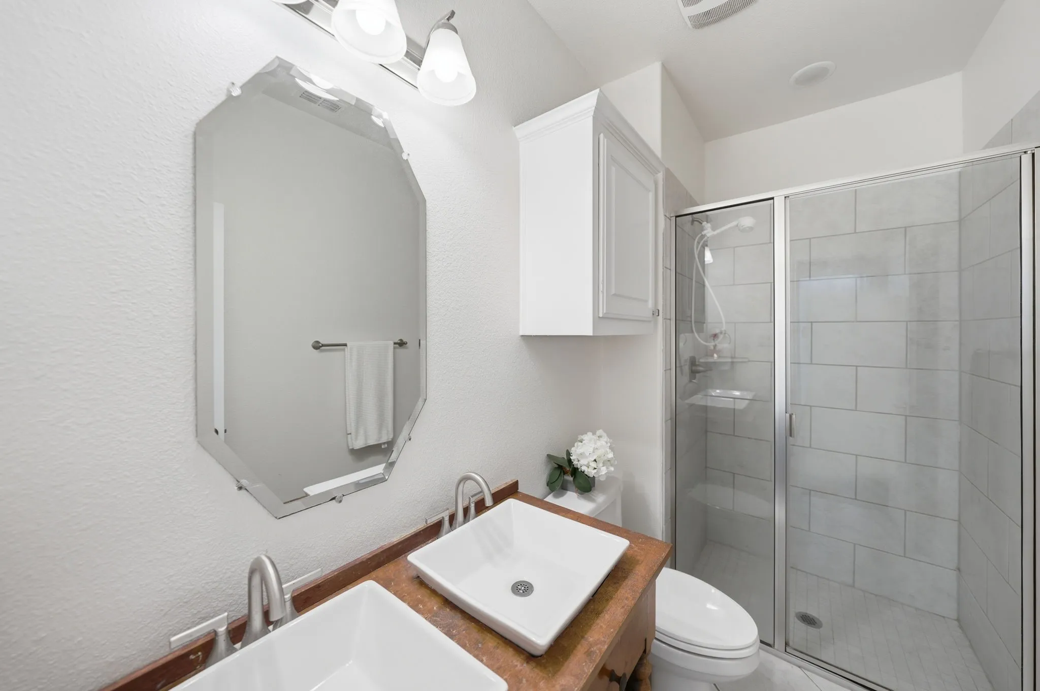 Single Family Residence For Rent in Collin County , 1824 Silvery Canoe Way, St Paul, Texas 75098, 7 Bedroom, 4 Bathroom, 2 Garage spaces, 4,273 Sqft, built in 2018, mls#21354707, Real Estate Agent in St Paul, Homes For Rent in Collin county, Homes For Rent in St Paul, Realtor in St Paul Texas, Real Estate Brokerage Independent Realty Texas, Luminita Cordes Realtor