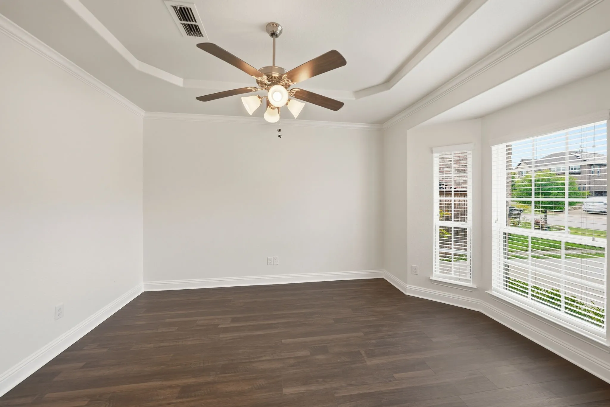 Single Family Residence For Rent in Collin County , 1824 Silvery Canoe Way, St Paul, Texas 75098, 7 Bedroom, 4 Bathroom, 2 Garage spaces, 4,273 Sqft, built in 2018, mls#21354707, Real Estate Agent in St Paul, Homes For Rent in Collin county, Homes For Rent in St Paul, Realtor in St Paul Texas, Real Estate Brokerage Independent Realty Texas, Luminita Cordes Realtor