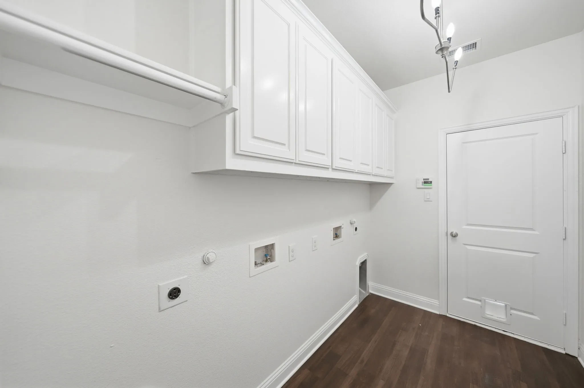 Single Family Residence For Rent in Collin County , 1824 Silvery Canoe Way, St Paul, Texas 75098, 7 Bedroom, 4 Bathroom, 2 Garage spaces, 4,273 Sqft, built in 2018, mls#21354707, Real Estate Agent in St Paul, Homes For Rent in Collin county, Homes For Rent in St Paul, Realtor in St Paul Texas, Real Estate Brokerage Independent Realty Texas, Luminita Cordes Realtor