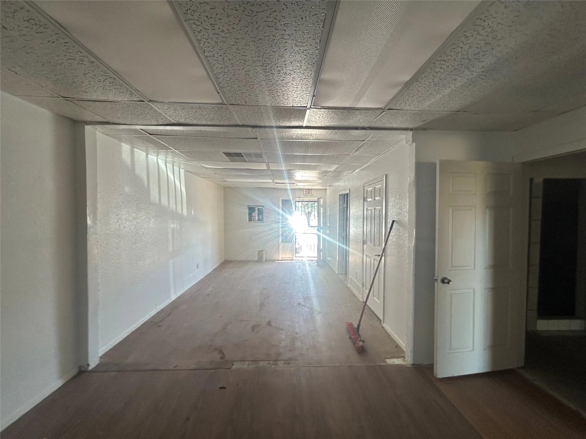 Industrial For Sale in Tarrant County , 200 N Beach Street, Fort Worth, Texas 76111, 0, 0, Garage spaces, 2,078 Sqft, built in 1960, mls#21354736, Real Estate Agent in Fort Worth, Homes For Sale in Tarrant county, Homes For Sale in Fort Worth, Realtor in Fort Worth Texas, Real Estate Brokerage Independent Realty Texas, Luminita Cordes Realtor