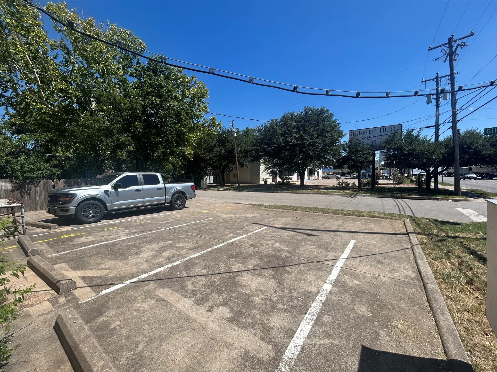 Industrial For Sale in Tarrant County , 200 N Beach Street, Fort Worth, Texas 76111, 0, 0, Garage spaces, 2,078 Sqft, built in 1960, mls#21354736, Real Estate Agent in Fort Worth, Homes For Sale in Tarrant county, Homes For Sale in Fort Worth, Realtor in Fort Worth Texas, Real Estate Brokerage Independent Realty Texas, Luminita Cordes Realtor