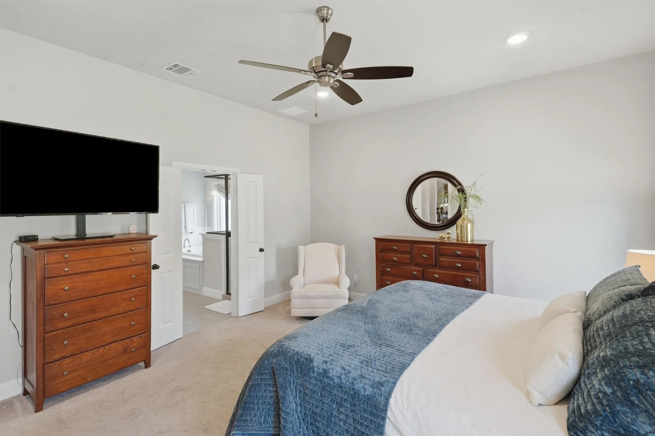 Single Family Residence For Sale in Parker County , 540 Point Vista Drive, Aledo, Texas 76008, 4 Bedroom, 3 Bathroom, 3 Garage spaces, 2,869 Sqft, built in 2020, mls#21354697, Real Estate Agent in Aledo, Homes For Sale in Parker county, Homes For Sale in Aledo, Realtor in Aledo Texas, Real Estate Brokerage Independent Realty Texas, Luminita Cordes Realtor