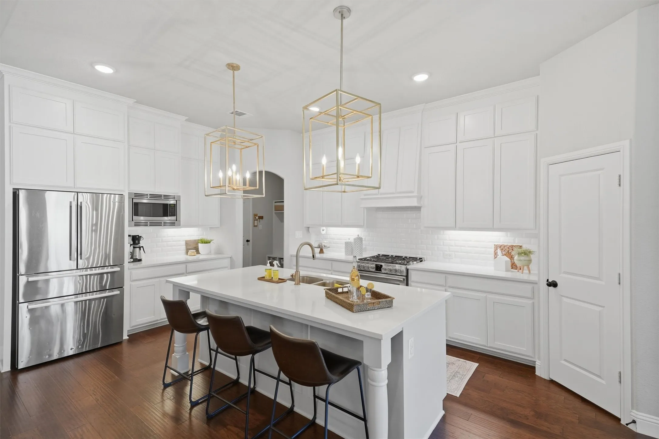 Single Family Residence For Sale in Parker County , 540 Point Vista Drive, Aledo, Texas 76008, 4 Bedroom, 3 Bathroom, 3 Garage spaces, 2,869 Sqft, built in 2020, mls#21354697, Real Estate Agent in Aledo, Homes For Sale in Parker county, Homes For Sale in Aledo, Realtor in Aledo Texas, Real Estate Brokerage Independent Realty Texas, Luminita Cordes Realtor