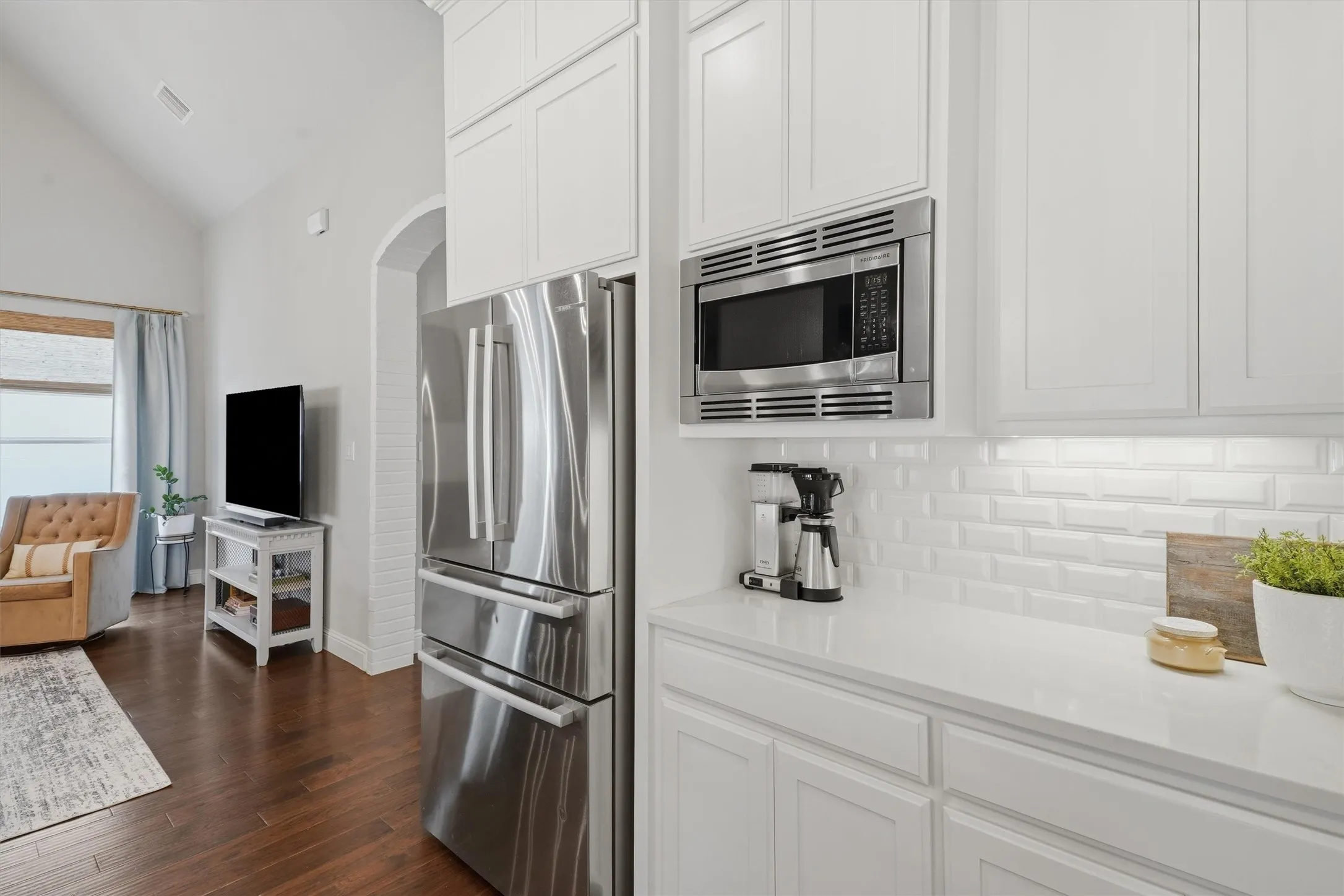 Single Family Residence For Sale in Parker County , 540 Point Vista Drive, Aledo, Texas 76008, 4 Bedroom, 3 Bathroom, 3 Garage spaces, 2,869 Sqft, built in 2020, mls#21354697, Real Estate Agent in Aledo, Homes For Sale in Parker county, Homes For Sale in Aledo, Realtor in Aledo Texas, Real Estate Brokerage Independent Realty Texas, Luminita Cordes Realtor