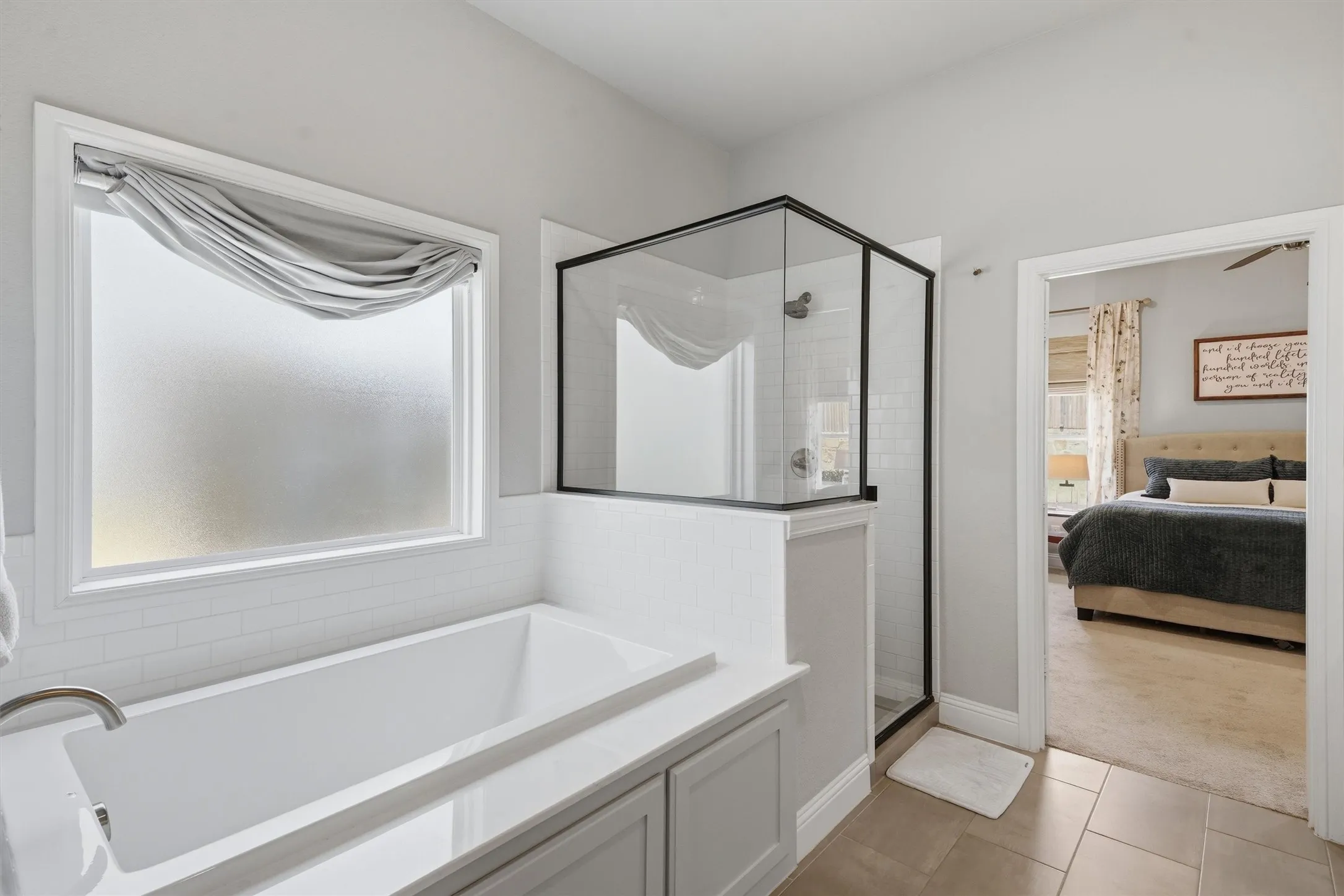 Single Family Residence For Sale in Parker County , 540 Point Vista Drive, Aledo, Texas 76008, 4 Bedroom, 3 Bathroom, 3 Garage spaces, 2,869 Sqft, built in 2020, mls#21354697, Real Estate Agent in Aledo, Homes For Sale in Parker county, Homes For Sale in Aledo, Realtor in Aledo Texas, Real Estate Brokerage Independent Realty Texas, Luminita Cordes Realtor