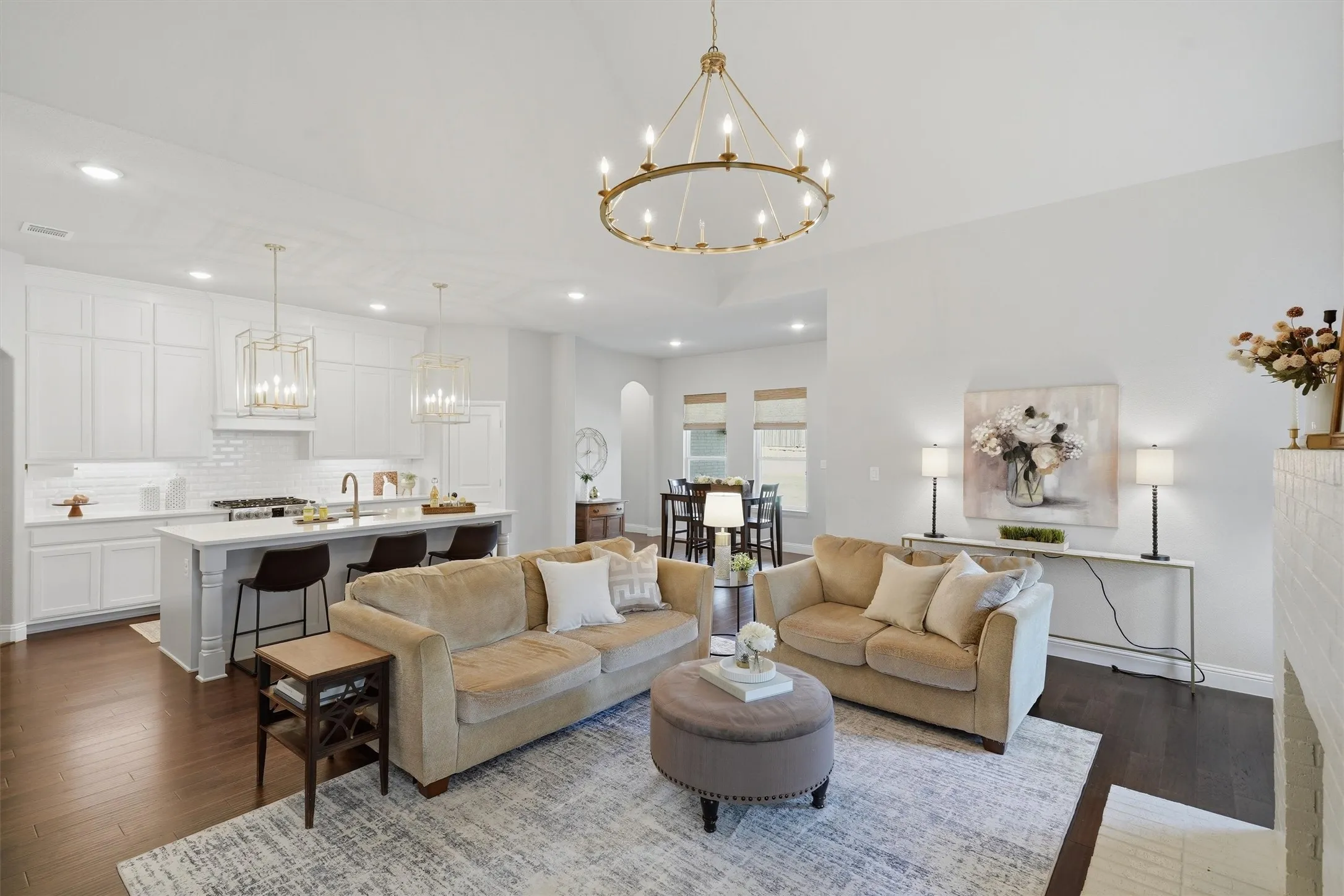 Single Family Residence For Sale in Parker County , 540 Point Vista Drive, Aledo, Texas 76008, 4 Bedroom, 3 Bathroom, 3 Garage spaces, 2,869 Sqft, built in 2020, mls#21354697, Real Estate Agent in Aledo, Homes For Sale in Parker county, Homes For Sale in Aledo, Realtor in Aledo Texas, Real Estate Brokerage Independent Realty Texas, Luminita Cordes Realtor