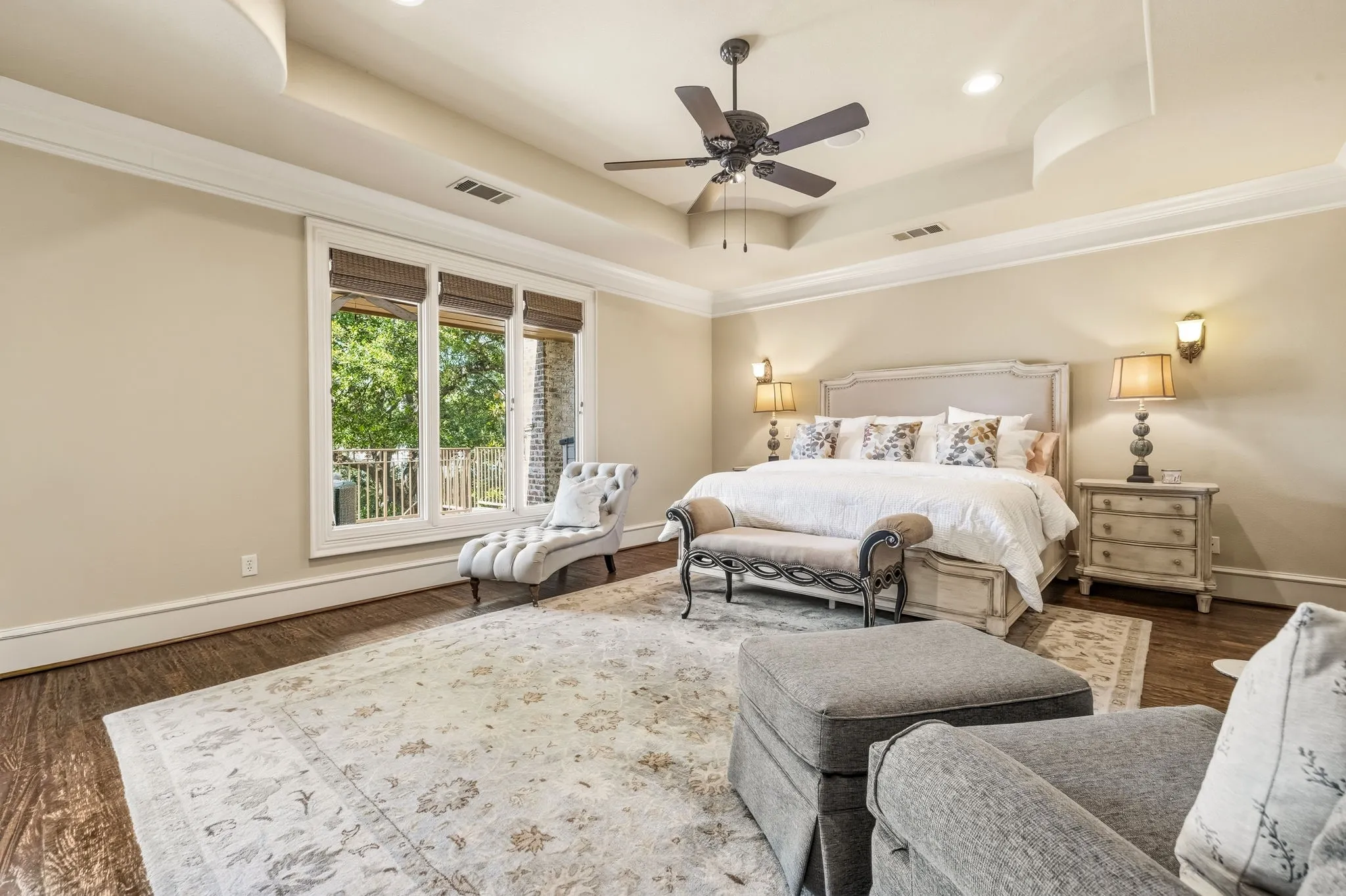 Single Family Residence For Sale in Dallas County , 7635 Bryn Mawr Drive, Dallas, Texas 75225, 4 Bedroom, 7 Bathroom, 2 Garage spaces, 5,834 Sqft, built in 2007, mls#21353735, Real Estate Agent in Dallas, Homes For Sale in Dallas county, Homes For Sale in Dallas, Realtor in Dallas Texas, Real Estate Brokerage Independent Realty Texas, Luminita Cordes Realtor