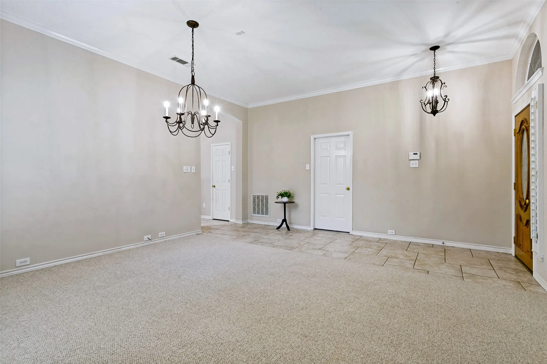 Single Family Residence For Sale in Denton County , 1609 Shadow Crest Drive, Corinth, Texas 76210, 4 Bedroom, 2 Bathroom, 2 Garage spaces, 2,093 Sqft, built in 1997, mls#21352709, Real Estate Agent in Corinth, Homes For Sale in Denton county, Homes For Sale in Corinth, Realtor in Corinth Texas, Real Estate Brokerage Independent Realty Texas, Luminita Cordes Realtor