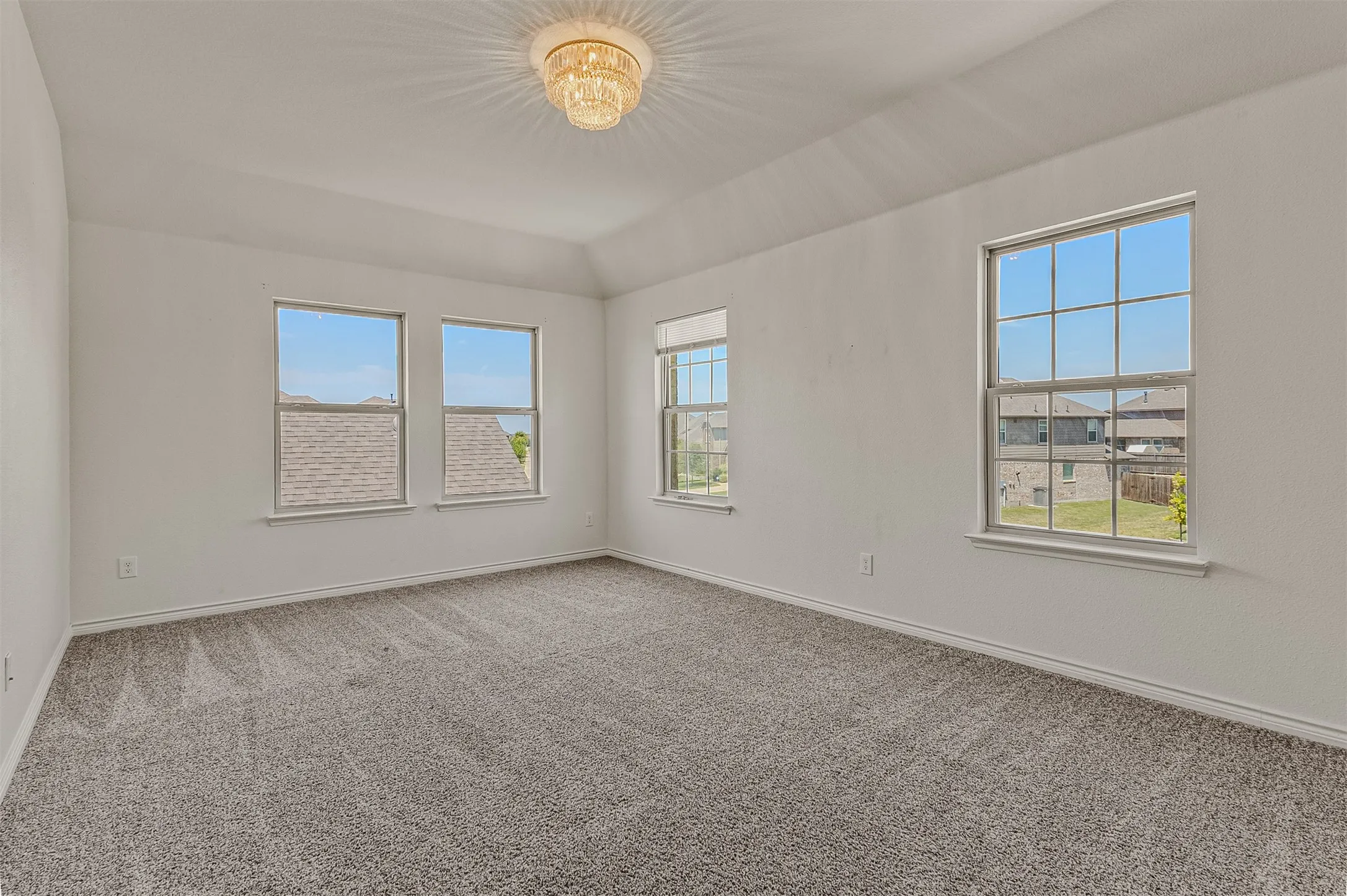Single Family Residence For Rent in Kaufman County , 3109 Maverick Drive, Heath, Texas 75126, 4 Bedroom, 4 Bathroom, 2 Garage spaces, 2,726 Sqft, built in 2021, mls#21354351, Real Estate Agent in Heath, Homes For Rent in Kaufman county, Homes For Rent in Heath, Realtor in Heath Texas, Real Estate Brokerage Independent Realty Texas, Luminita Cordes Realtor