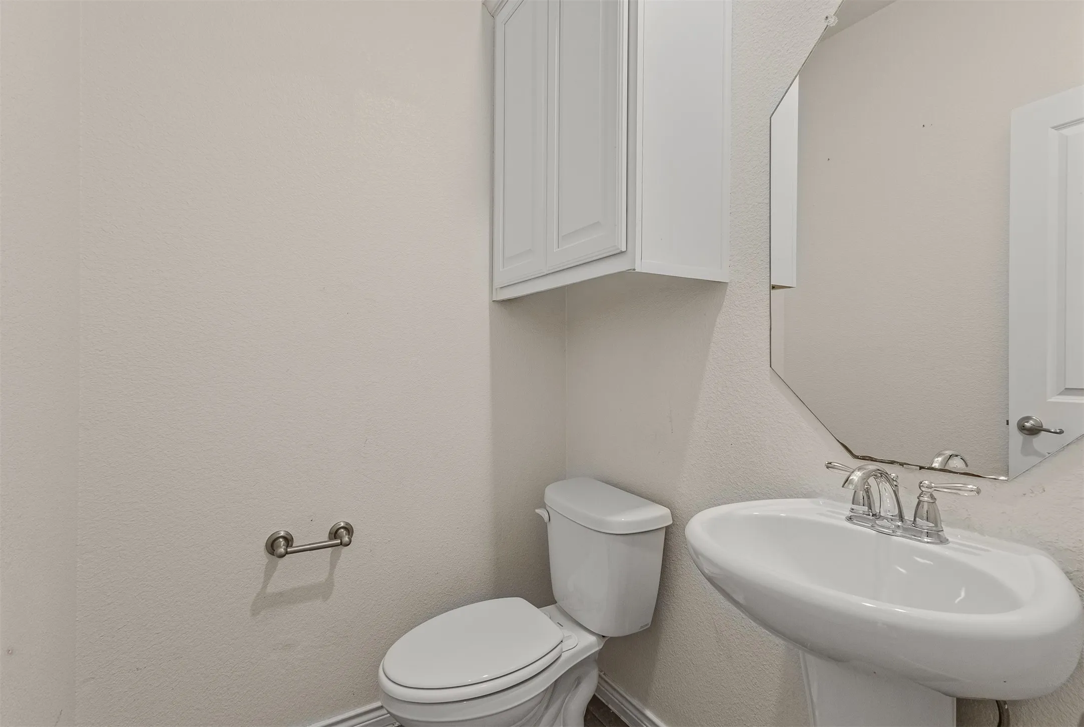 Single Family Residence For Rent in Kaufman County , 3109 Maverick Drive, Heath, Texas 75126, 4 Bedroom, 4 Bathroom, 2 Garage spaces, 2,726 Sqft, built in 2021, mls#21354351, Real Estate Agent in Heath, Homes For Rent in Kaufman county, Homes For Rent in Heath, Realtor in Heath Texas, Real Estate Brokerage Independent Realty Texas, Luminita Cordes Realtor