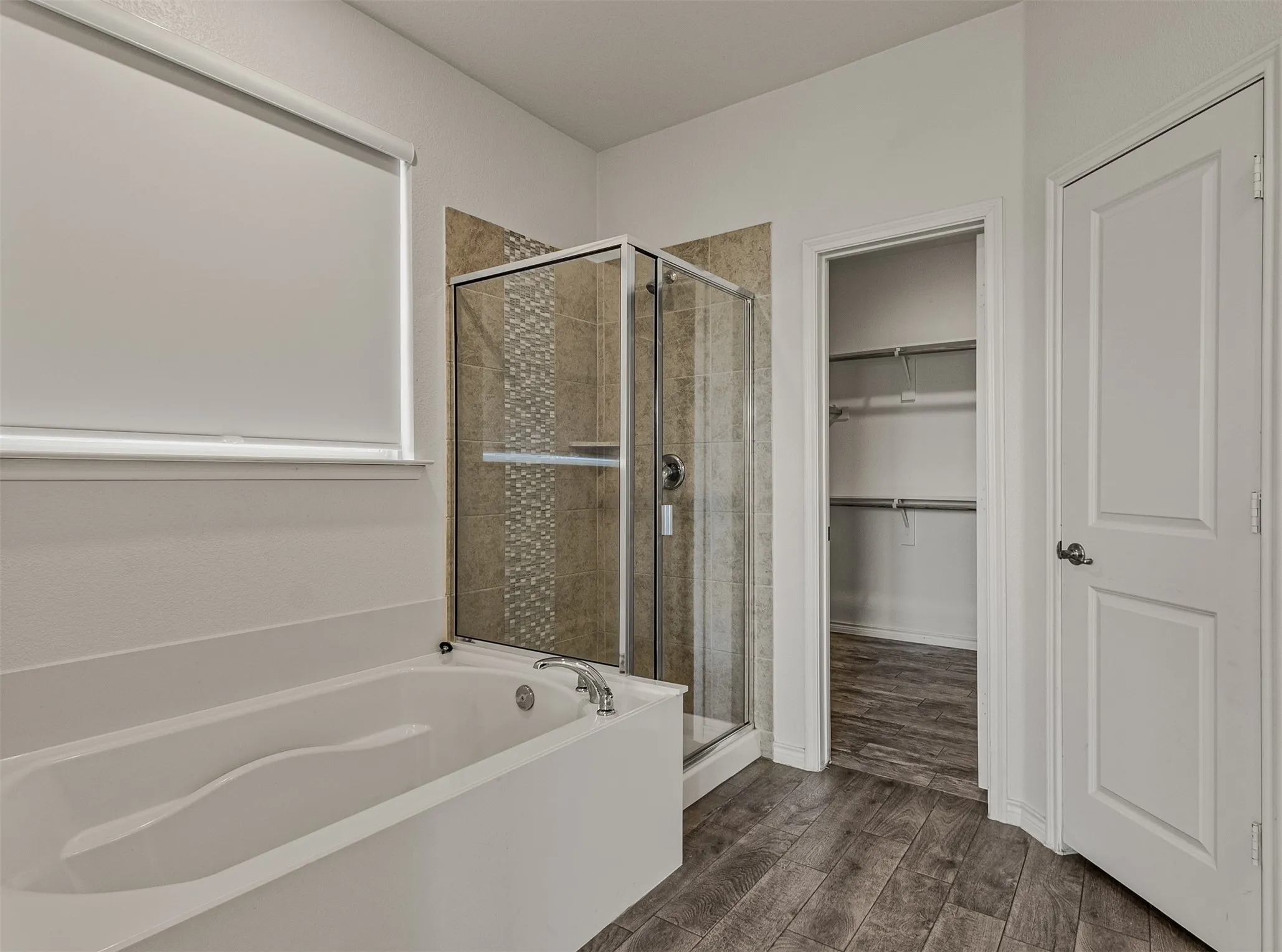 Single Family Residence For Rent in Kaufman County , 3109 Maverick Drive, Heath, Texas 75126, 4 Bedroom, 4 Bathroom, 2 Garage spaces, 2,726 Sqft, built in 2021, mls#21354351, Real Estate Agent in Heath, Homes For Rent in Kaufman county, Homes For Rent in Heath, Realtor in Heath Texas, Real Estate Brokerage Independent Realty Texas, Luminita Cordes Realtor