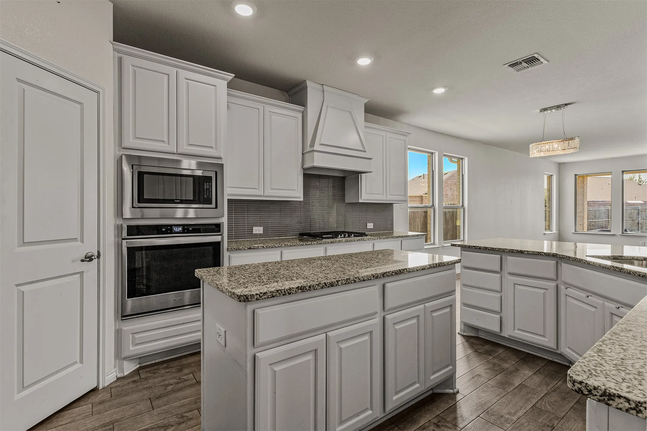 Single Family Residence For Rent in Kaufman County , 3109 Maverick Drive, Heath, Texas 75126, 4 Bedroom, 4 Bathroom, 2 Garage spaces, 2,726 Sqft, built in 2021, mls#21354351, Real Estate Agent in Heath, Homes For Rent in Kaufman county, Homes For Rent in Heath, Realtor in Heath Texas, Real Estate Brokerage Independent Realty Texas, Luminita Cordes Realtor