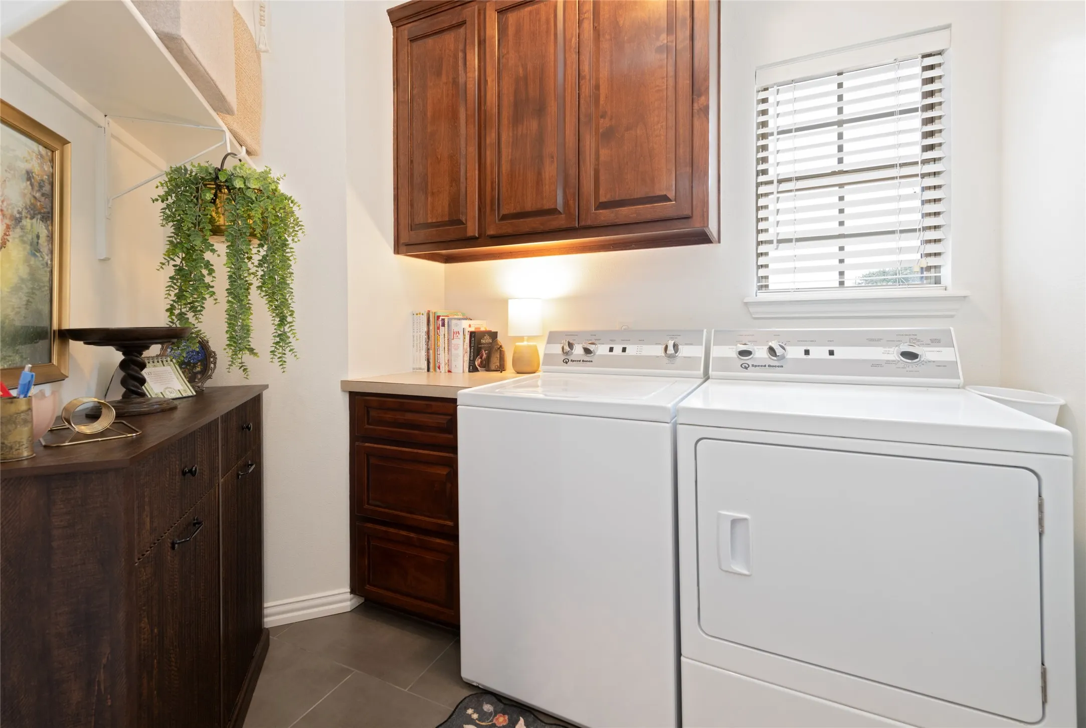 Single Family Residence For Sale in Taylor County , 269 Pilgrim Road, Abilene, Texas 79602, 4 Bedroom, 4 Bathroom, 2 Garage spaces, 3,627 Sqft, built in 2006, mls#21350335, Real Estate Agent in Abilene, Homes For Sale in Taylor county, Homes For Sale in Abilene, Realtor in Abilene Texas, Real Estate Brokerage Independent Realty Texas, Luminita Cordes Realtor
