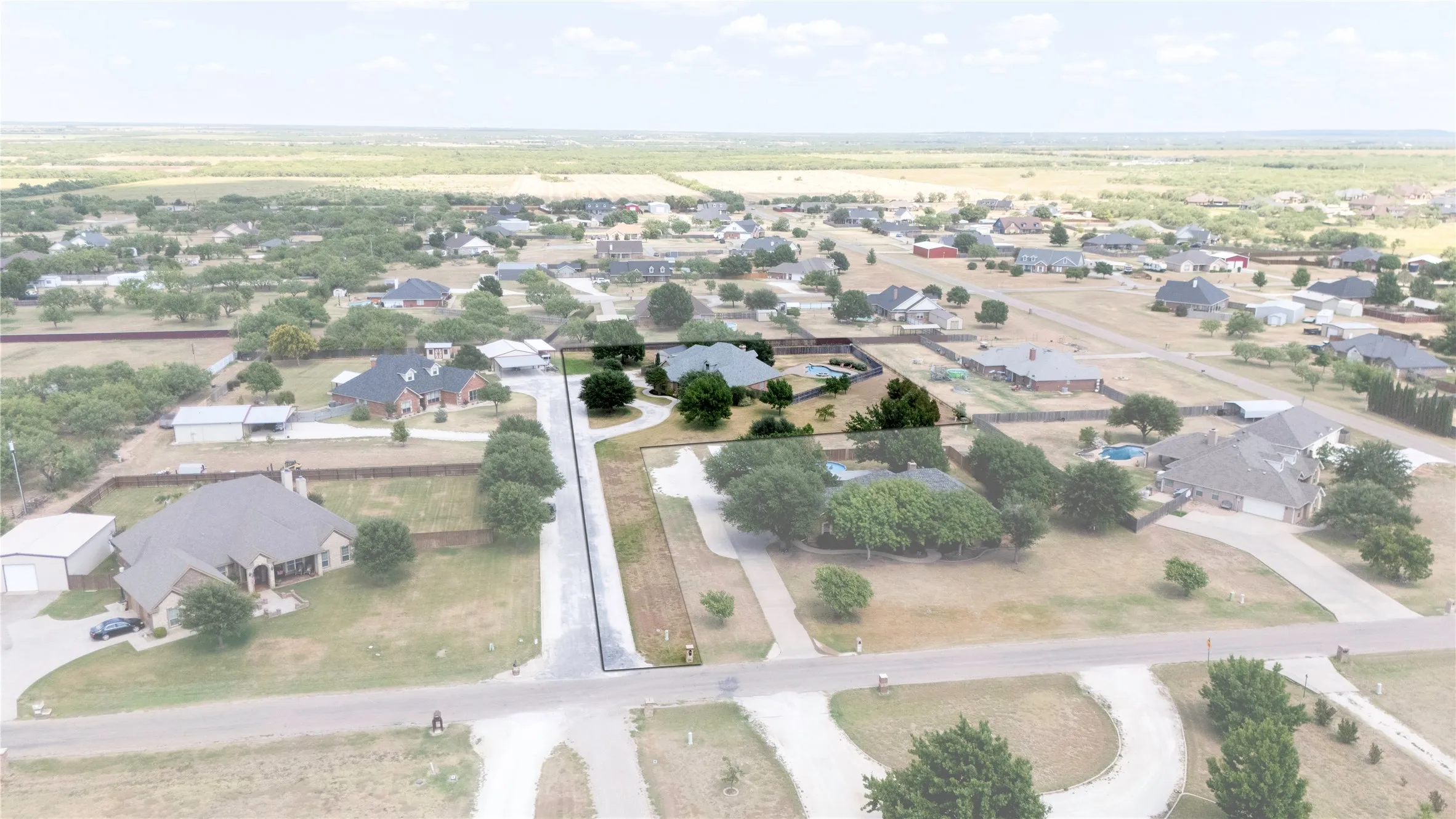 Single Family Residence For Sale in Taylor County , 269 Pilgrim Road, Abilene, Texas 79602, 4 Bedroom, 4 Bathroom, 2 Garage spaces, 3,627 Sqft, built in 2006, mls#21350335, Real Estate Agent in Abilene, Homes For Sale in Taylor county, Homes For Sale in Abilene, Realtor in Abilene Texas, Real Estate Brokerage Independent Realty Texas, Luminita Cordes Realtor