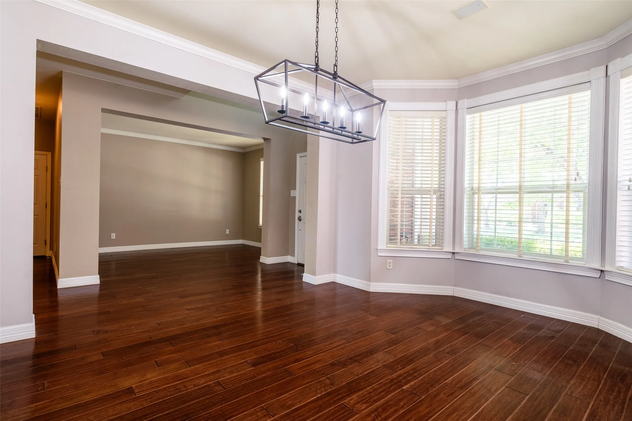 Single Family Residence For Sale in Tarrant County , 12356 Angel Food Lane, Fort Worth, Texas 76244, 4 Bedroom, 3 Bathroom, 2 Garage spaces, 3,295 Sqft, built in 2005, mls#21354764, Real Estate Agent in Fort Worth, Homes For Sale in Tarrant county, Homes For Sale in Fort Worth, Realtor in Fort Worth Texas, Real Estate Brokerage Independent Realty Texas, Luminita Cordes Realtor