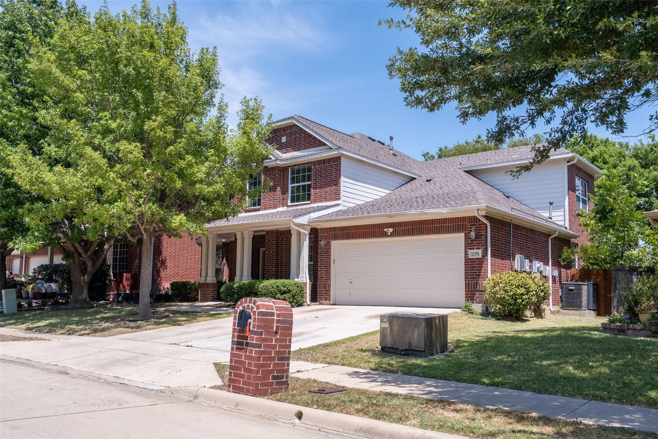 Single Family Residence For Sale in Tarrant County , 12356 Angel Food Lane, Fort Worth, Texas 76244, 4 Bedroom, 3 Bathroom, 2 Garage spaces, 3,295 Sqft, built in 2005, mls#21354764, Real Estate Agent in Fort Worth, Homes For Sale in Tarrant county, Homes For Sale in Fort Worth, Realtor in Fort Worth Texas, Real Estate Brokerage Independent Realty Texas, Luminita Cordes Realtor