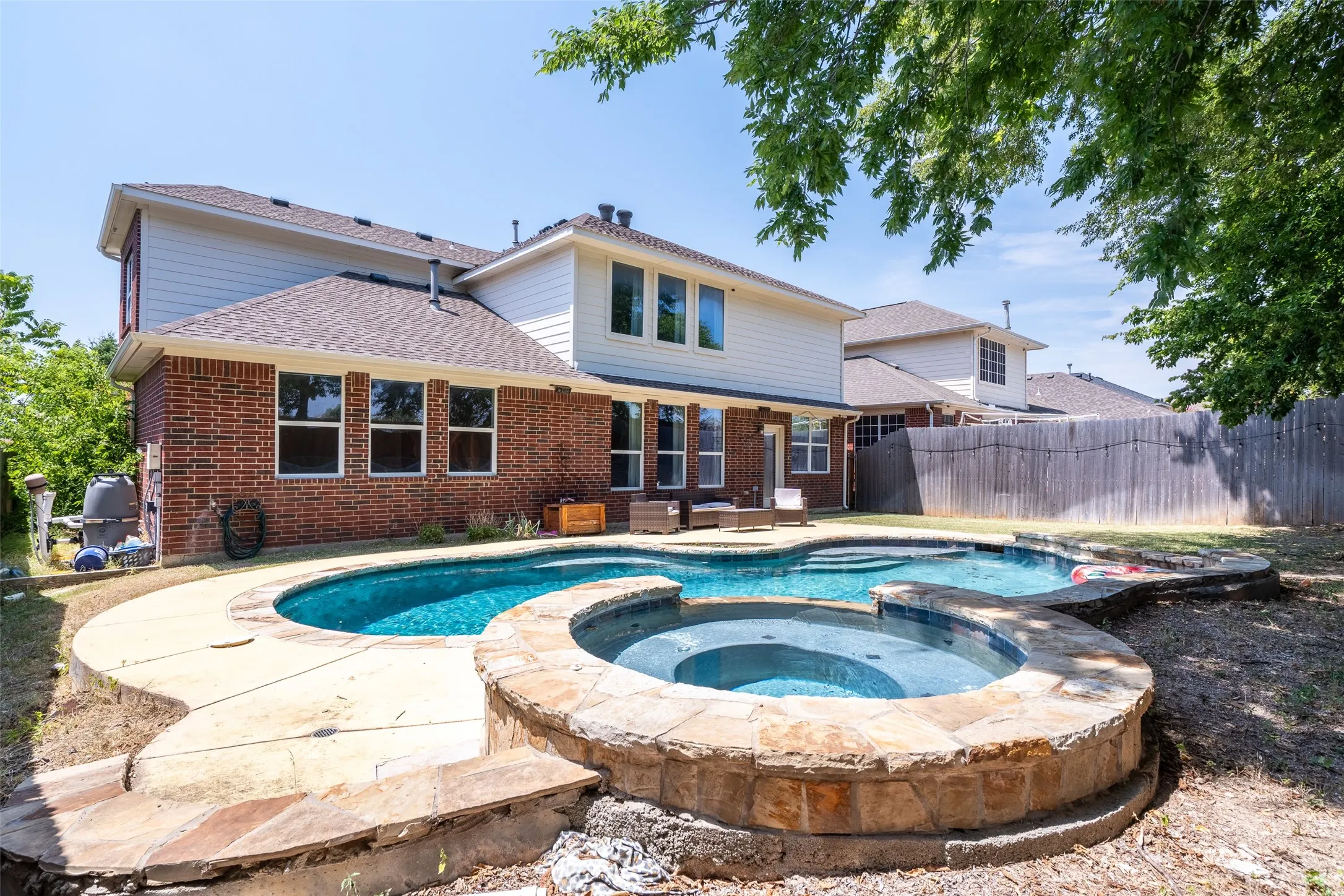 Single Family Residence For Sale in Tarrant County , 12356 Angel Food Lane, Fort Worth, Texas 76244, 4 Bedroom, 3 Bathroom, 2 Garage spaces, 3,295 Sqft, built in 2005, mls#21354764, Real Estate Agent in Fort Worth, Homes For Sale in Tarrant county, Homes For Sale in Fort Worth, Realtor in Fort Worth Texas, Real Estate Brokerage Independent Realty Texas, Luminita Cordes Realtor