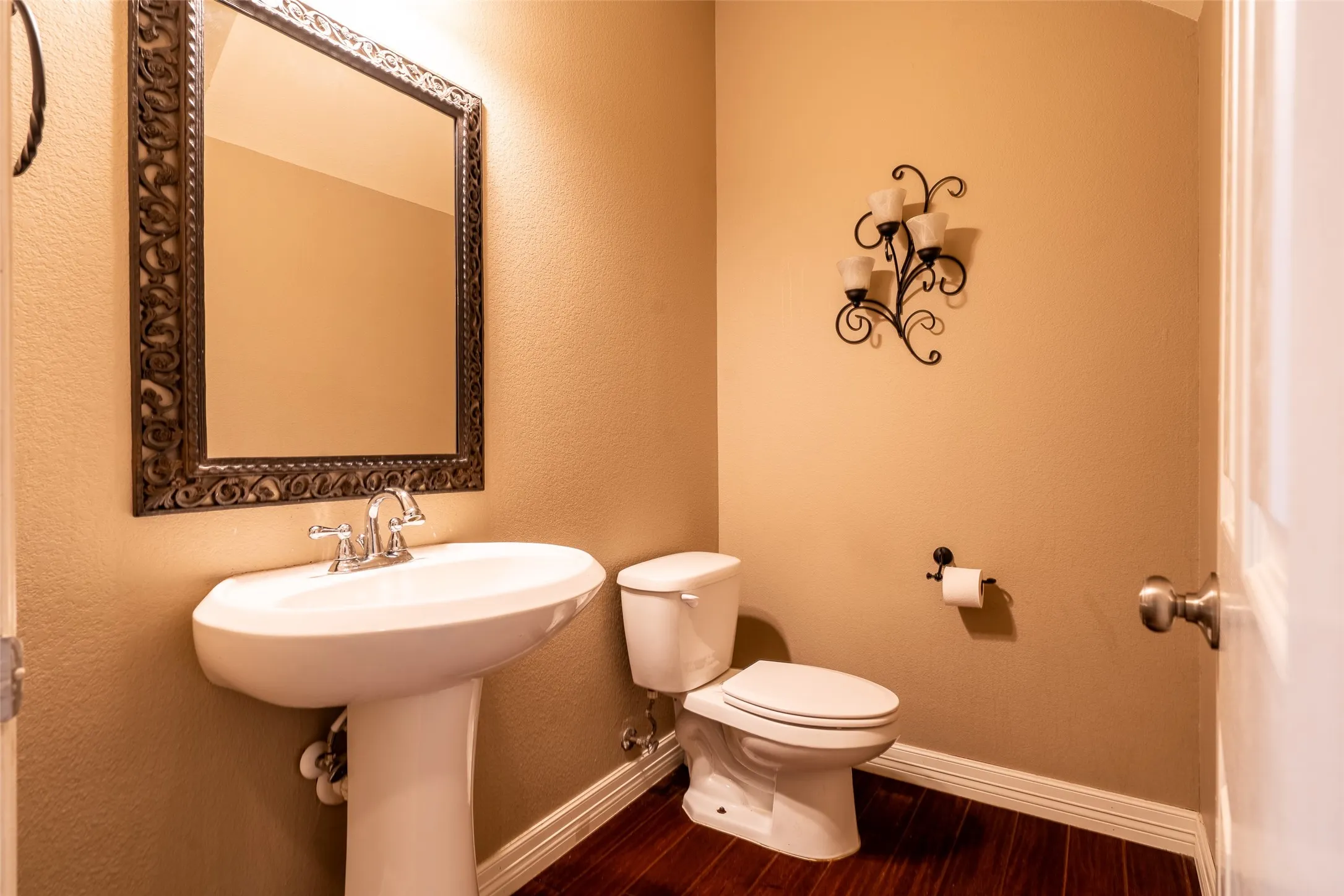 Single Family Residence For Sale in Tarrant County , 12356 Angel Food Lane, Fort Worth, Texas 76244, 4 Bedroom, 3 Bathroom, 2 Garage spaces, 3,295 Sqft, built in 2005, mls#21354764, Real Estate Agent in Fort Worth, Homes For Sale in Tarrant county, Homes For Sale in Fort Worth, Realtor in Fort Worth Texas, Real Estate Brokerage Independent Realty Texas, Luminita Cordes Realtor