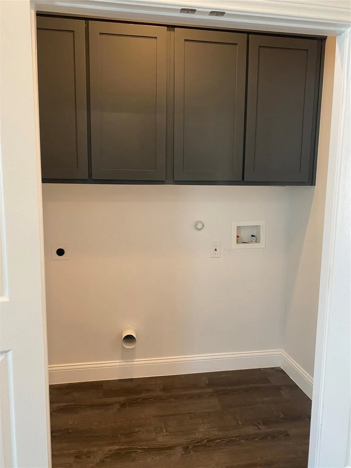 Single Family Residence For Rent in Hunt County , 3025 Barling, Greenville, Texas 75401, 3 Bedroom, 3 Bathroom, 1 Garage spaces, 1,917 Sqft, built in 2021, mls#21354765, Real Estate Agent in Greenville, Homes For Rent in Hunt county, Homes For Rent in Greenville, Realtor in Greenville Texas, Real Estate Brokerage Independent Realty Texas, Luminita Cordes Realtor