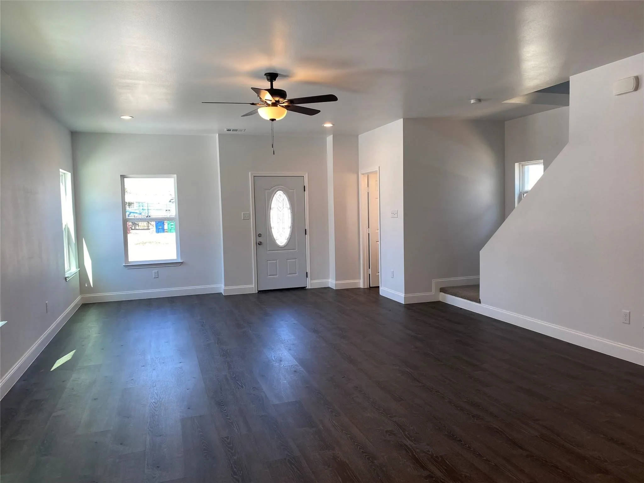 Single Family Residence For Rent in Hunt County , 3025 Barling, Greenville, Texas 75401, 3 Bedroom, 3 Bathroom, 1 Garage spaces, 1,917 Sqft, built in 2021, mls#21354765, Real Estate Agent in Greenville, Homes For Rent in Hunt county, Homes For Rent in Greenville, Realtor in Greenville Texas, Real Estate Brokerage Independent Realty Texas, Luminita Cordes Realtor