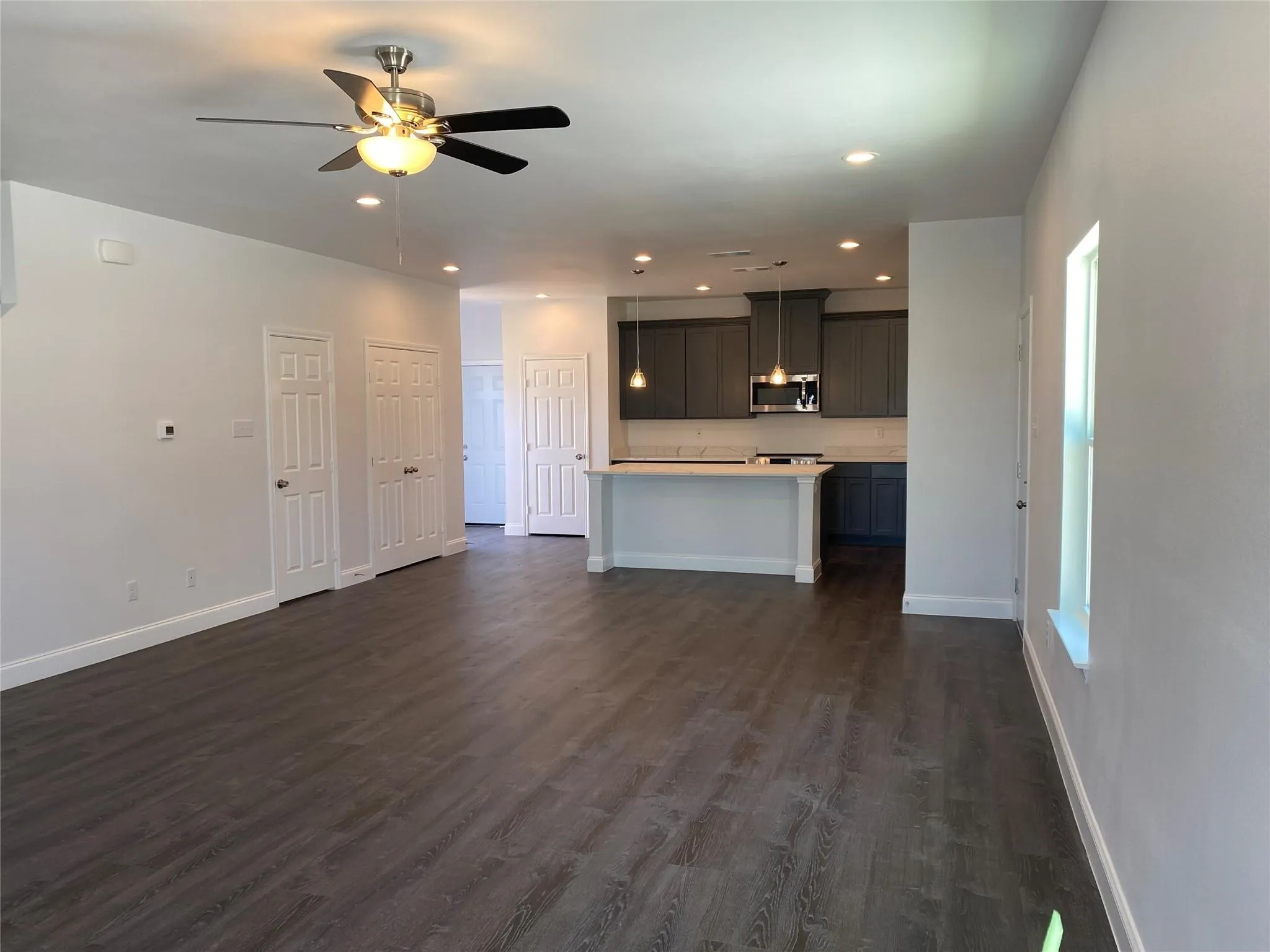 Single Family Residence For Rent in Hunt County , 3025 Barling, Greenville, Texas 75401, 3 Bedroom, 3 Bathroom, 1 Garage spaces, 1,917 Sqft, built in 2021, mls#21354765, Real Estate Agent in Greenville, Homes For Rent in Hunt county, Homes For Rent in Greenville, Realtor in Greenville Texas, Real Estate Brokerage Independent Realty Texas, Luminita Cordes Realtor