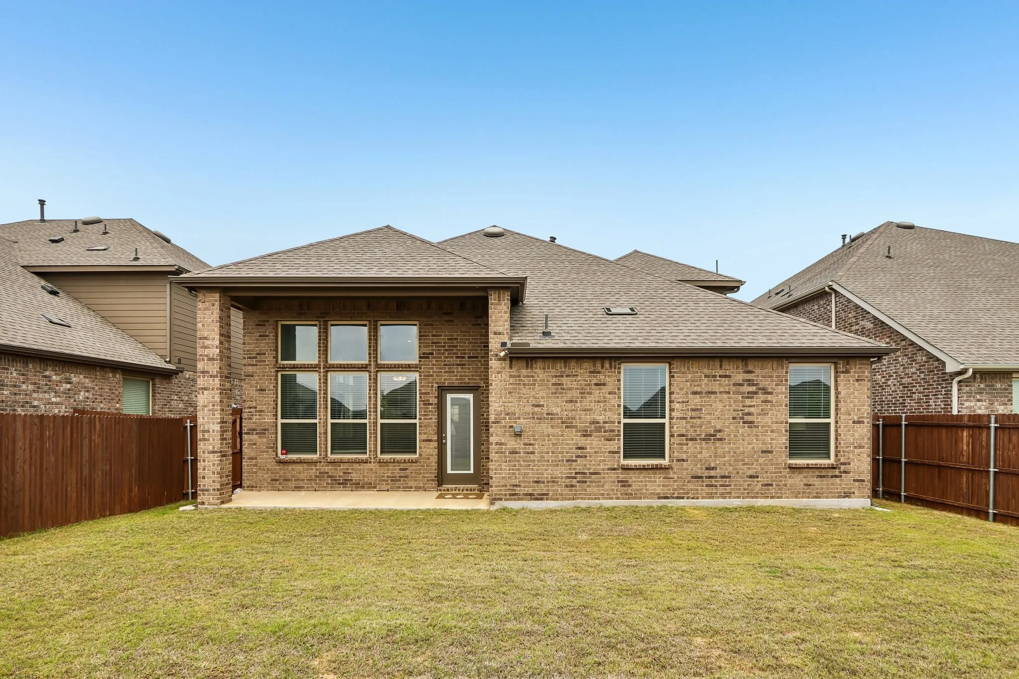 Single Family Residence For Sale in Denton County , 9808 Fall Brook Drive, Aubrey, Texas 76227, 4 Bedroom, 3 Bathroom, 2 Garage spaces, 2,628 Sqft, built in 2024, mls#21354769, Real Estate Agent in Aubrey, Homes For Sale in Denton county, Homes For Sale in Aubrey, Realtor in Aubrey Texas, Real Estate Brokerage Independent Realty Texas, Luminita Cordes Realtor