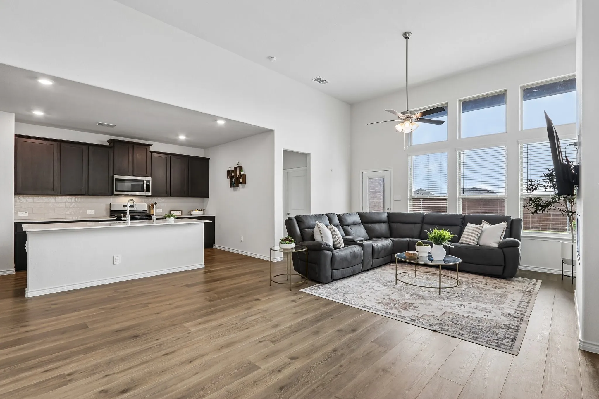 Single Family Residence For Sale in Denton County , 9808 Fall Brook Drive, Aubrey, Texas 76227, 4 Bedroom, 3 Bathroom, 2 Garage spaces, 2,628 Sqft, built in 2024, mls#21354769, Real Estate Agent in Aubrey, Homes For Sale in Denton county, Homes For Sale in Aubrey, Realtor in Aubrey Texas, Real Estate Brokerage Independent Realty Texas, Luminita Cordes Realtor