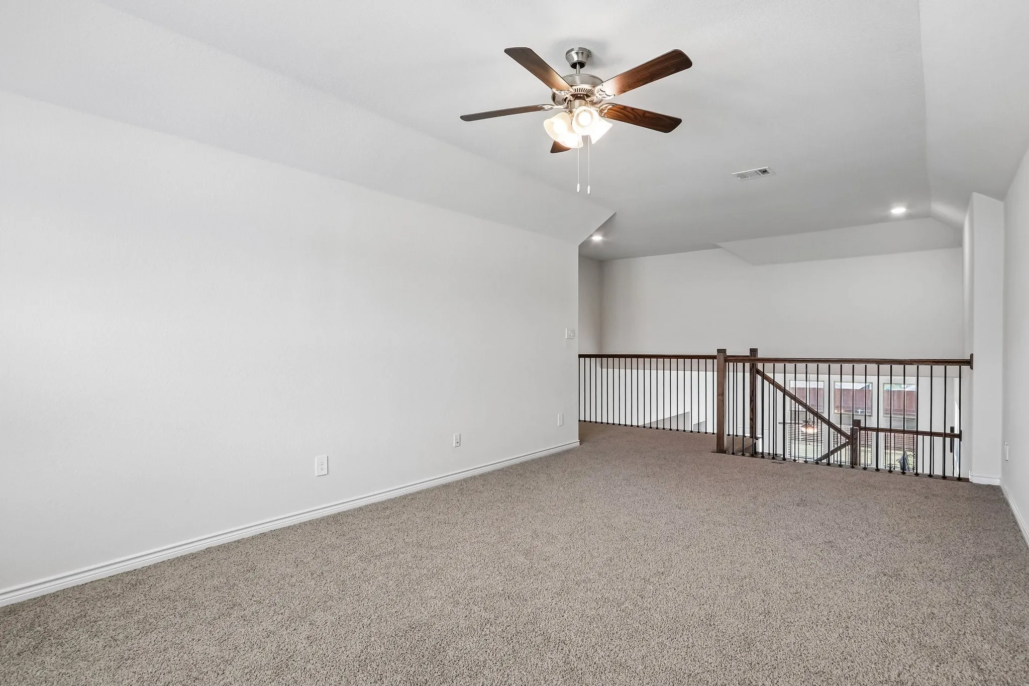 Single Family Residence For Sale in Denton County , 9808 Fall Brook Drive, Aubrey, Texas 76227, 4 Bedroom, 3 Bathroom, 2 Garage spaces, 2,628 Sqft, built in 2024, mls#21354769, Real Estate Agent in Aubrey, Homes For Sale in Denton county, Homes For Sale in Aubrey, Realtor in Aubrey Texas, Real Estate Brokerage Independent Realty Texas, Luminita Cordes Realtor