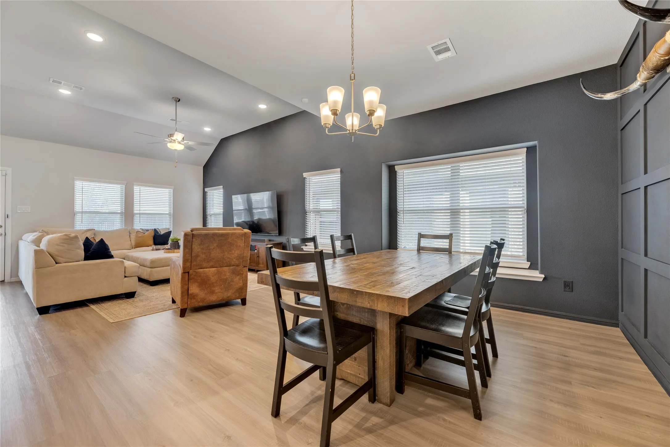 Single Family Residence For Sale in Denton County , 4324 Westminster Avenue, Celina, Texas 76227, 4 Bedroom, 4 Bathroom, 2 Garage spaces, 2,868 Sqft, built in 2022, mls#21353247, Real Estate Agent in Celina, Homes For Sale in Denton county, Homes For Sale in Celina, Realtor in Celina Texas, Real Estate Brokerage Independent Realty Texas, Luminita Cordes Realtor