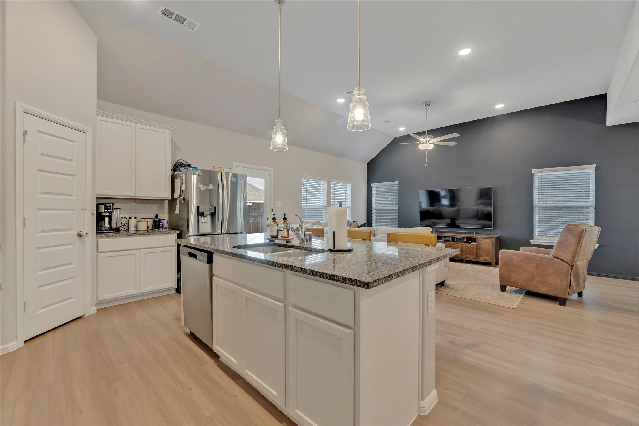 Single Family Residence For Sale in Denton County , 4324 Westminster Avenue, Celina, Texas 76227, 4 Bedroom, 4 Bathroom, 2 Garage spaces, 2,868 Sqft, built in 2022, mls#21353247, Real Estate Agent in Celina, Homes For Sale in Denton county, Homes For Sale in Celina, Realtor in Celina Texas, Real Estate Brokerage Independent Realty Texas, Luminita Cordes Realtor