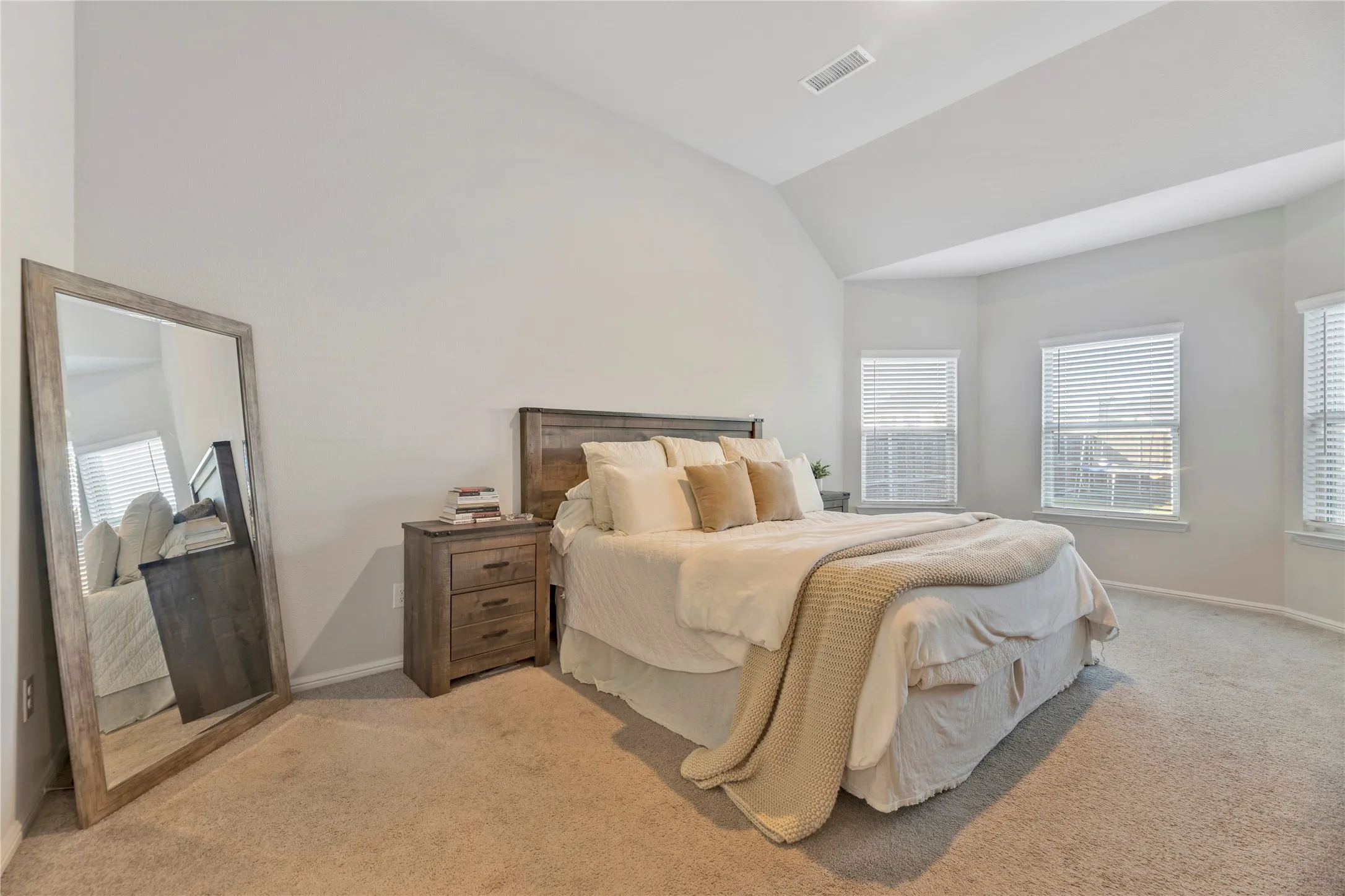 Single Family Residence For Sale in Denton County , 4324 Westminster Avenue, Celina, Texas 76227, 4 Bedroom, 4 Bathroom, 2 Garage spaces, 2,868 Sqft, built in 2022, mls#21353247, Real Estate Agent in Celina, Homes For Sale in Denton county, Homes For Sale in Celina, Realtor in Celina Texas, Real Estate Brokerage Independent Realty Texas, Luminita Cordes Realtor