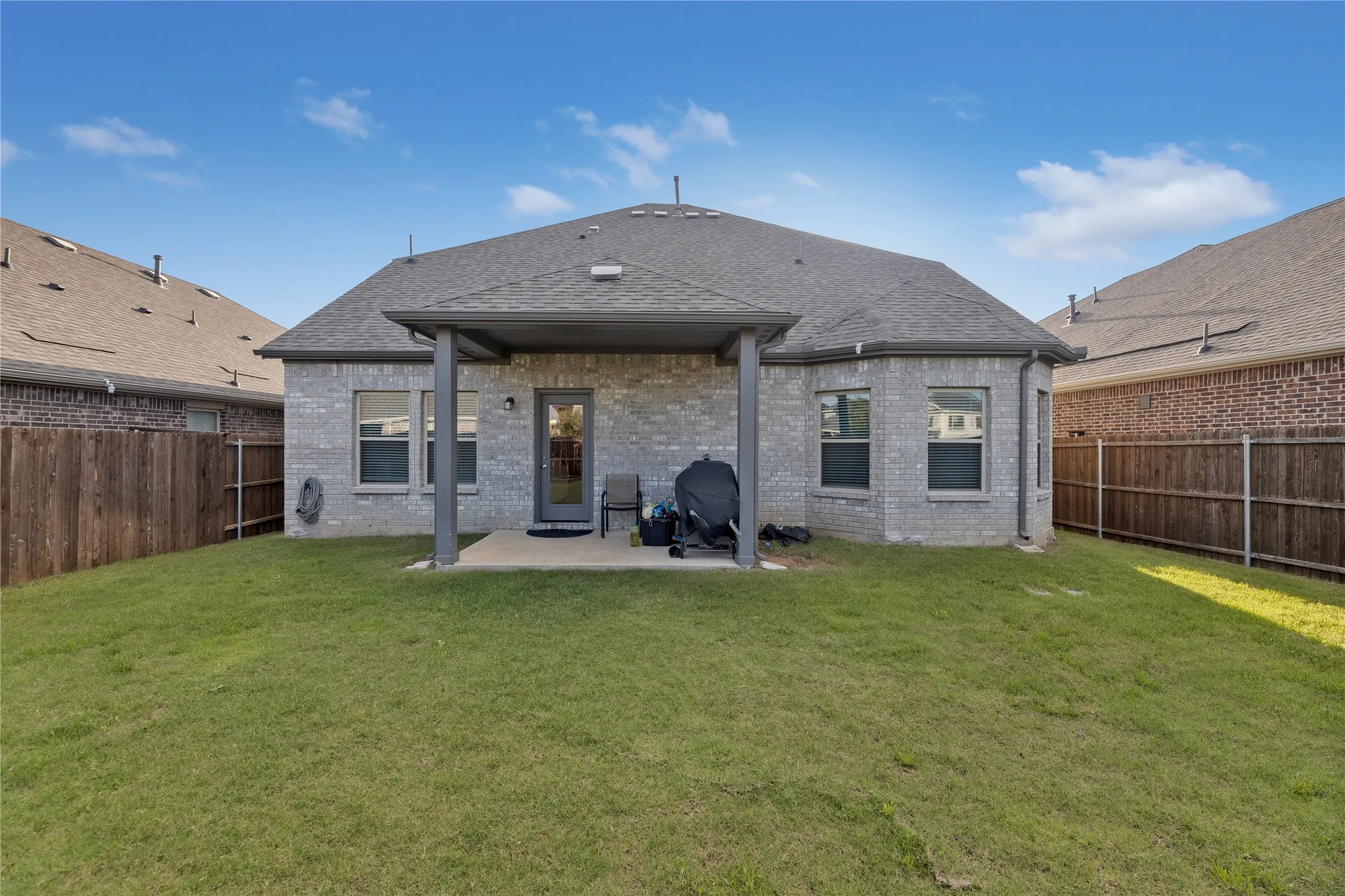 Single Family Residence For Sale in Denton County , 4324 Westminster Avenue, Celina, Texas 76227, 4 Bedroom, 4 Bathroom, 2 Garage spaces, 2,868 Sqft, built in 2022, mls#21353247, Real Estate Agent in Celina, Homes For Sale in Denton county, Homes For Sale in Celina, Realtor in Celina Texas, Real Estate Brokerage Independent Realty Texas, Luminita Cordes Realtor