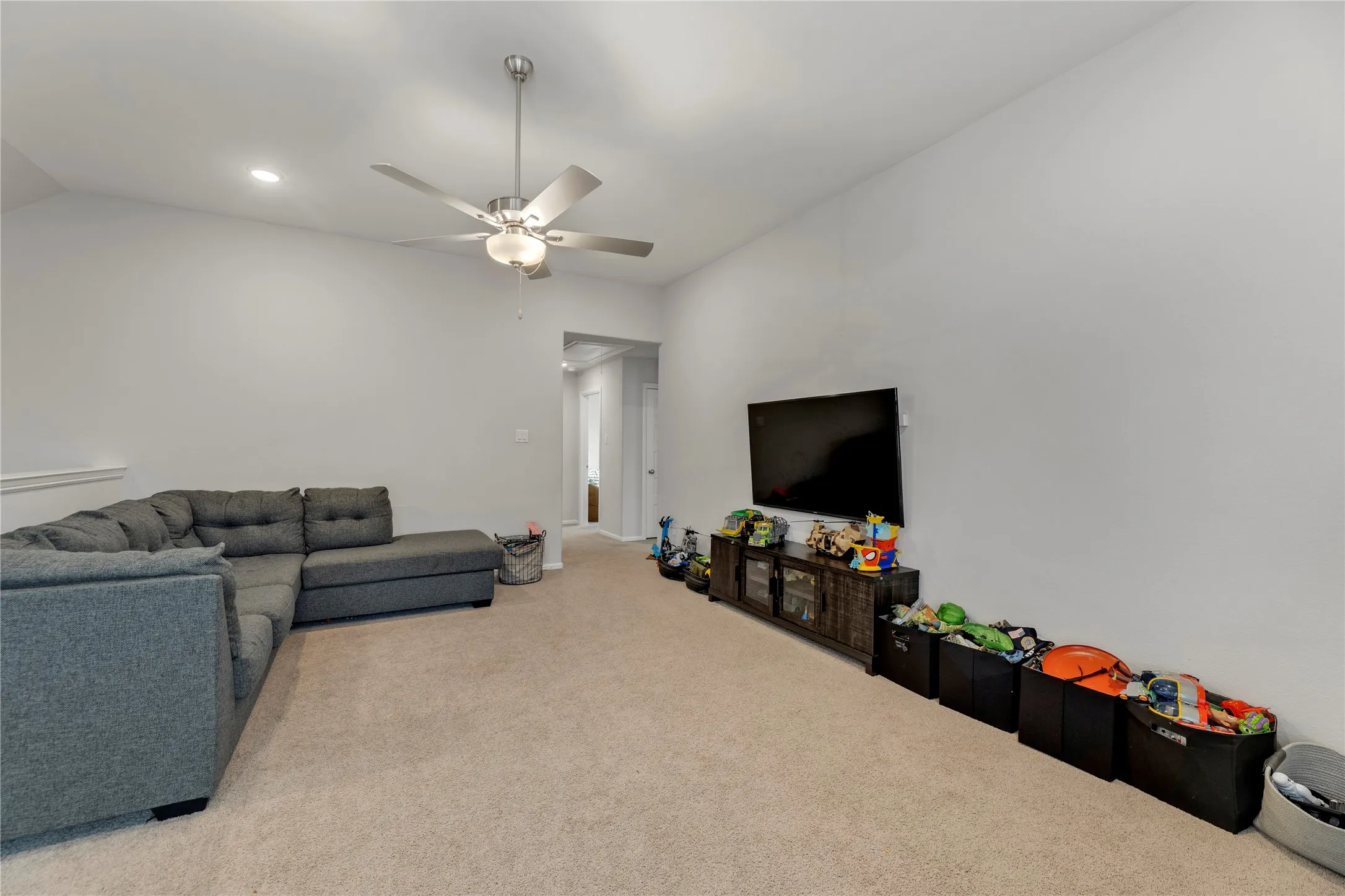 Single Family Residence For Sale in Denton County , 4324 Westminster Avenue, Celina, Texas 76227, 4 Bedroom, 4 Bathroom, 2 Garage spaces, 2,868 Sqft, built in 2022, mls#21353247, Real Estate Agent in Celina, Homes For Sale in Denton county, Homes For Sale in Celina, Realtor in Celina Texas, Real Estate Brokerage Independent Realty Texas, Luminita Cordes Realtor