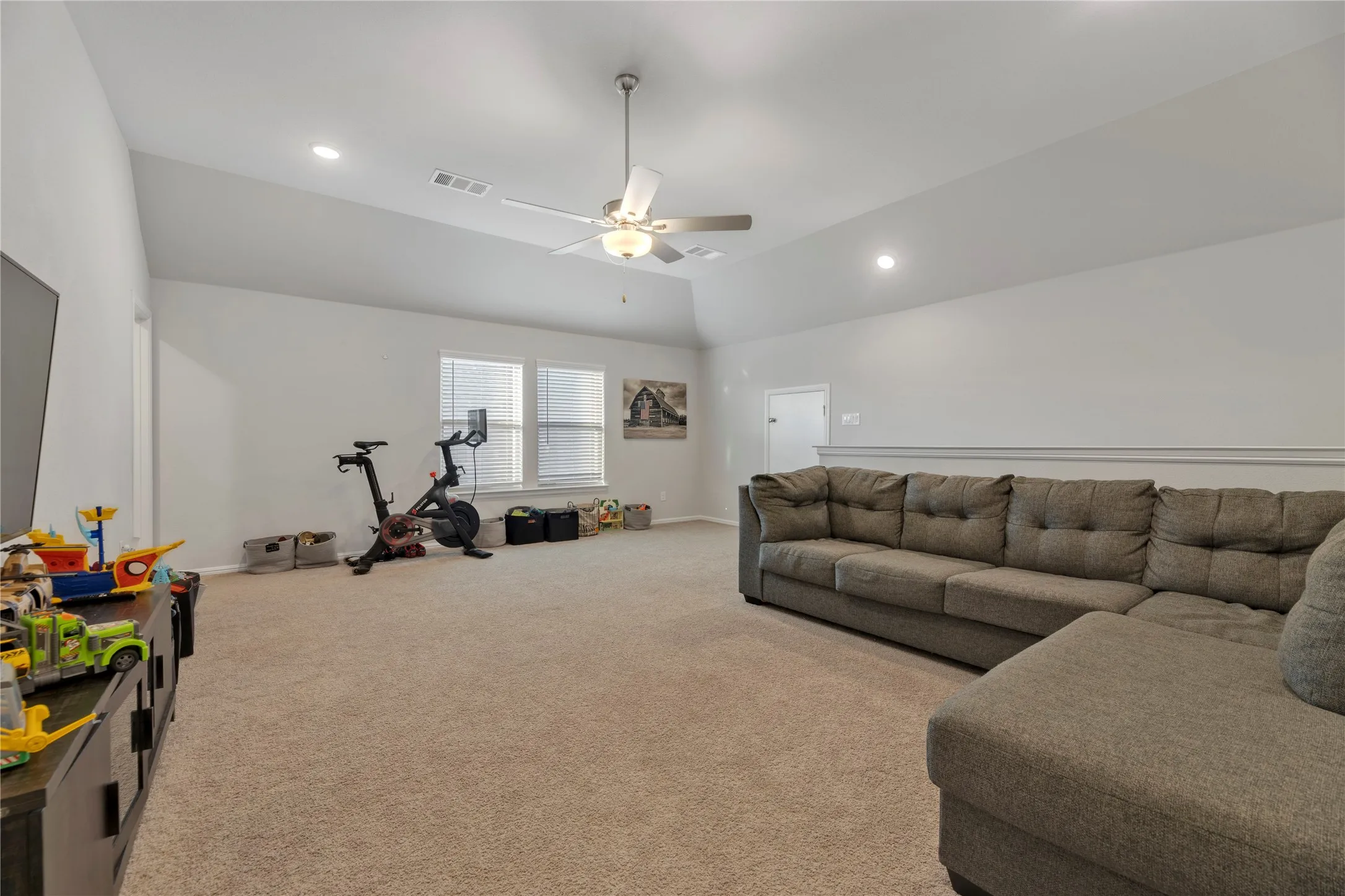 Single Family Residence For Sale in Denton County , 4324 Westminster Avenue, Celina, Texas 76227, 4 Bedroom, 4 Bathroom, 2 Garage spaces, 2,868 Sqft, built in 2022, mls#21353247, Real Estate Agent in Celina, Homes For Sale in Denton county, Homes For Sale in Celina, Realtor in Celina Texas, Real Estate Brokerage Independent Realty Texas, Luminita Cordes Realtor