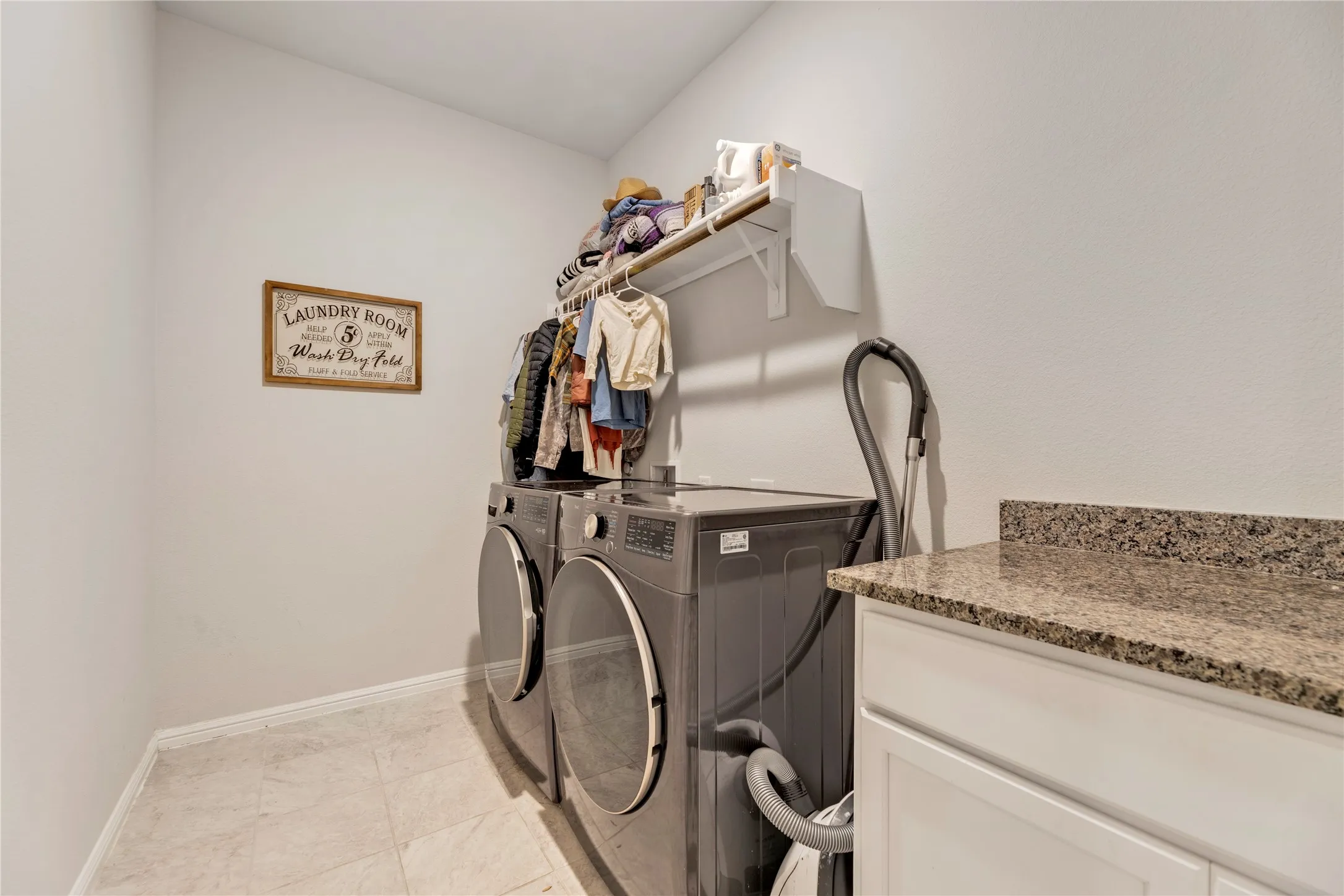 Single Family Residence For Sale in Denton County , 4324 Westminster Avenue, Celina, Texas 76227, 4 Bedroom, 4 Bathroom, 2 Garage spaces, 2,868 Sqft, built in 2022, mls#21353247, Real Estate Agent in Celina, Homes For Sale in Denton county, Homes For Sale in Celina, Realtor in Celina Texas, Real Estate Brokerage Independent Realty Texas, Luminita Cordes Realtor