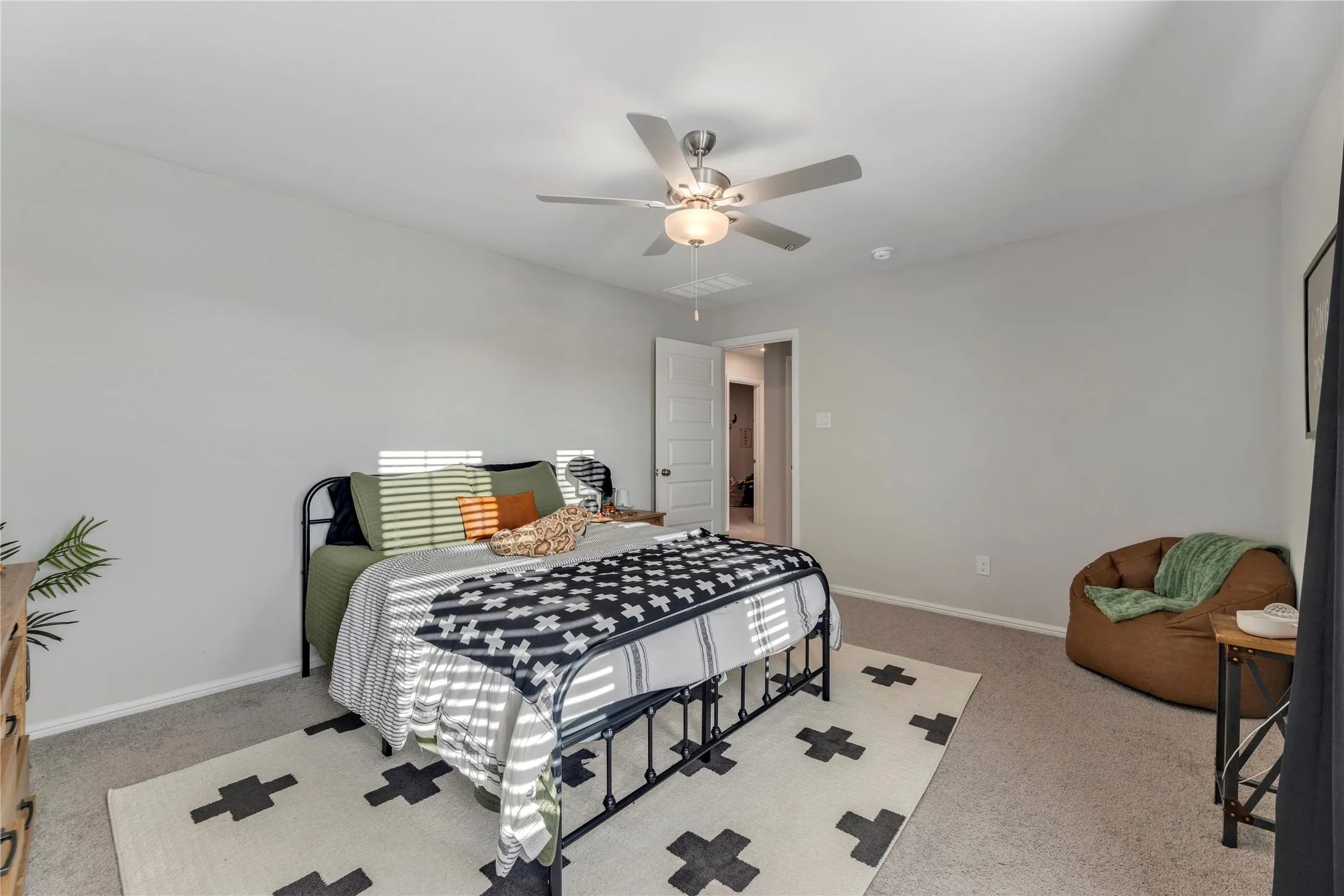 Single Family Residence For Sale in Denton County , 4324 Westminster Avenue, Celina, Texas 76227, 4 Bedroom, 4 Bathroom, 2 Garage spaces, 2,868 Sqft, built in 2022, mls#21353247, Real Estate Agent in Celina, Homes For Sale in Denton county, Homes For Sale in Celina, Realtor in Celina Texas, Real Estate Brokerage Independent Realty Texas, Luminita Cordes Realtor