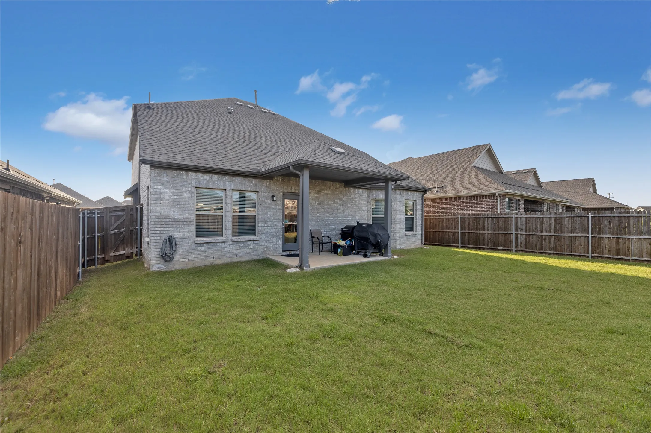 Single Family Residence For Sale in Denton County , 4324 Westminster Avenue, Celina, Texas 76227, 4 Bedroom, 4 Bathroom, 2 Garage spaces, 2,868 Sqft, built in 2022, mls#21353247, Real Estate Agent in Celina, Homes For Sale in Denton county, Homes For Sale in Celina, Realtor in Celina Texas, Real Estate Brokerage Independent Realty Texas, Luminita Cordes Realtor