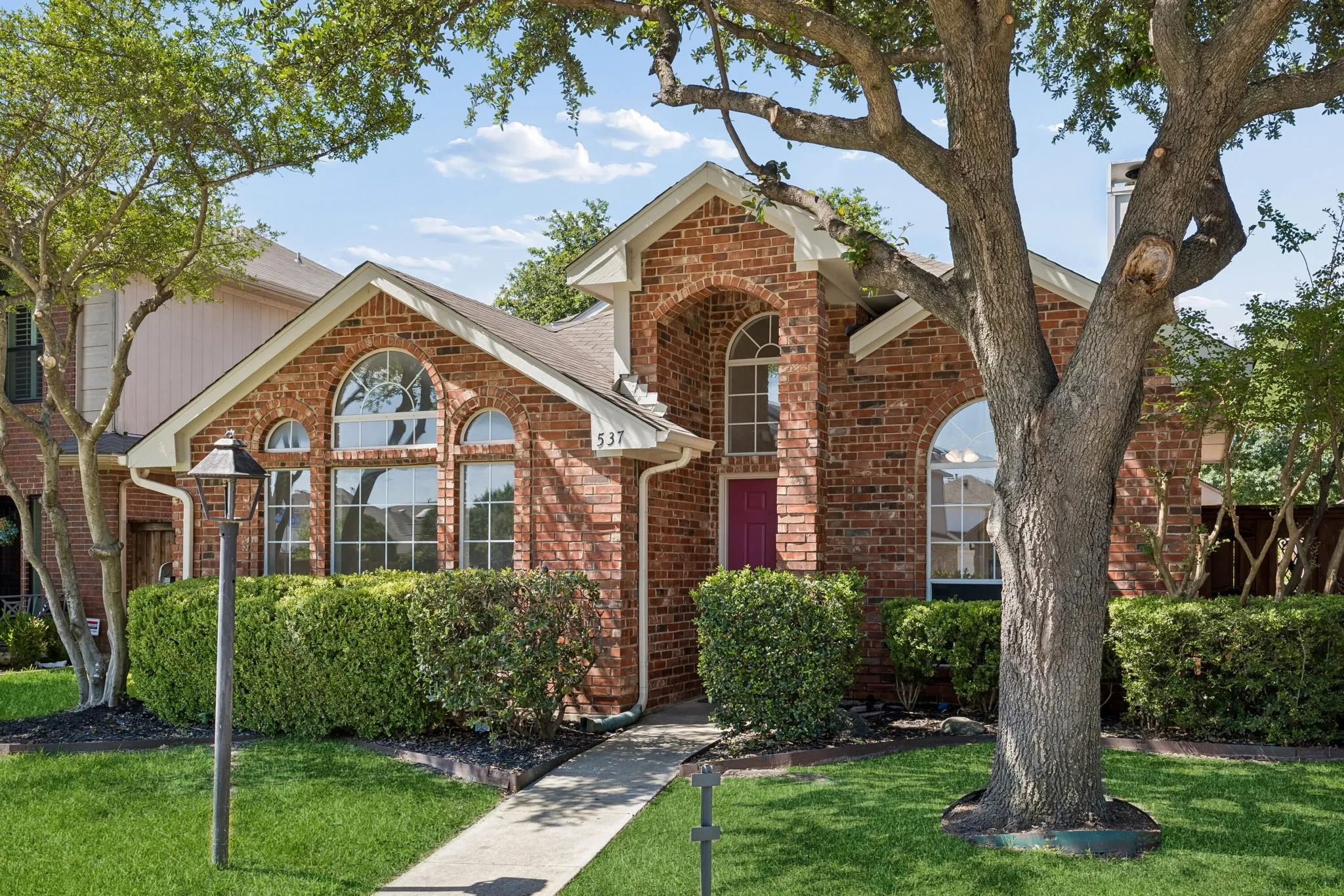 Single Family Residence For Rent in Dallas County , 537 Raintree Circle, Coppell, Texas 75019, 3 Bedroom, 3 Bathroom, 2 Garage spaces, 1,873 Sqft, built in 1990, mls#21354770, Real Estate Agent in Coppell, Homes For Rent in Dallas county, Homes For Rent in Coppell, Realtor in Coppell Texas, Real Estate Brokerage Independent Realty Texas, Luminita Cordes Realtor