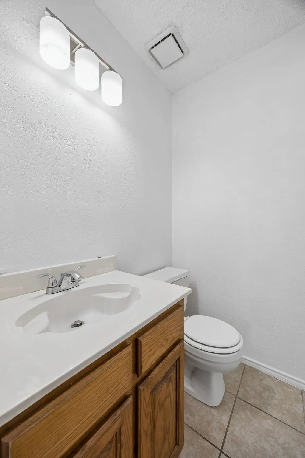 Single Family Residence For Rent in Dallas County , 537 Raintree Circle, Coppell, Texas 75019, 3 Bedroom, 3 Bathroom, 2 Garage spaces, 1,873 Sqft, built in 1990, mls#21354770, Real Estate Agent in Coppell, Homes For Rent in Dallas county, Homes For Rent in Coppell, Realtor in Coppell Texas, Real Estate Brokerage Independent Realty Texas, Luminita Cordes Realtor