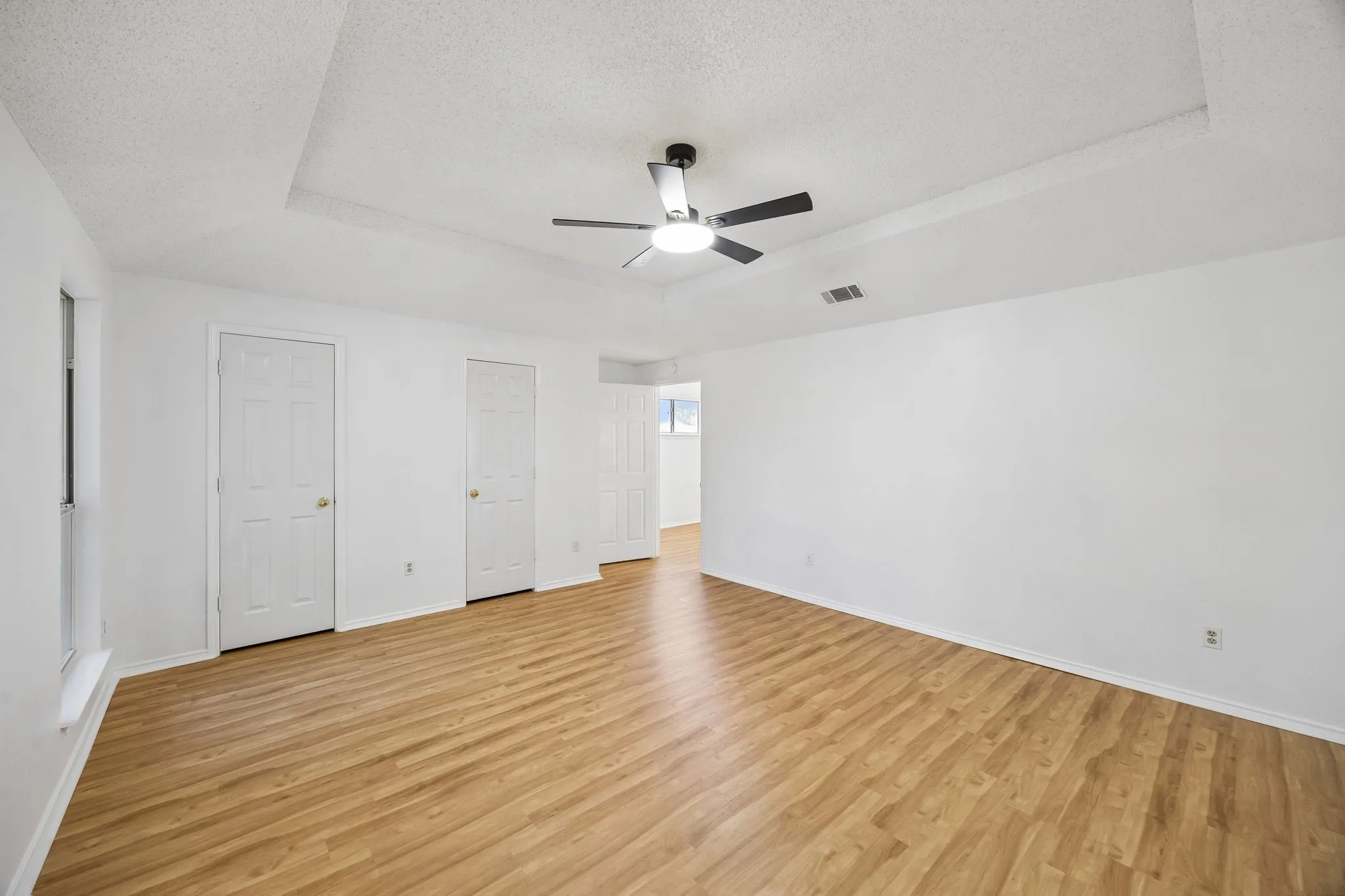 Single Family Residence For Rent in Dallas County , 537 Raintree Circle, Coppell, Texas 75019, 3 Bedroom, 3 Bathroom, 2 Garage spaces, 1,873 Sqft, built in 1990, mls#21354770, Real Estate Agent in Coppell, Homes For Rent in Dallas county, Homes For Rent in Coppell, Realtor in Coppell Texas, Real Estate Brokerage Independent Realty Texas, Luminita Cordes Realtor
