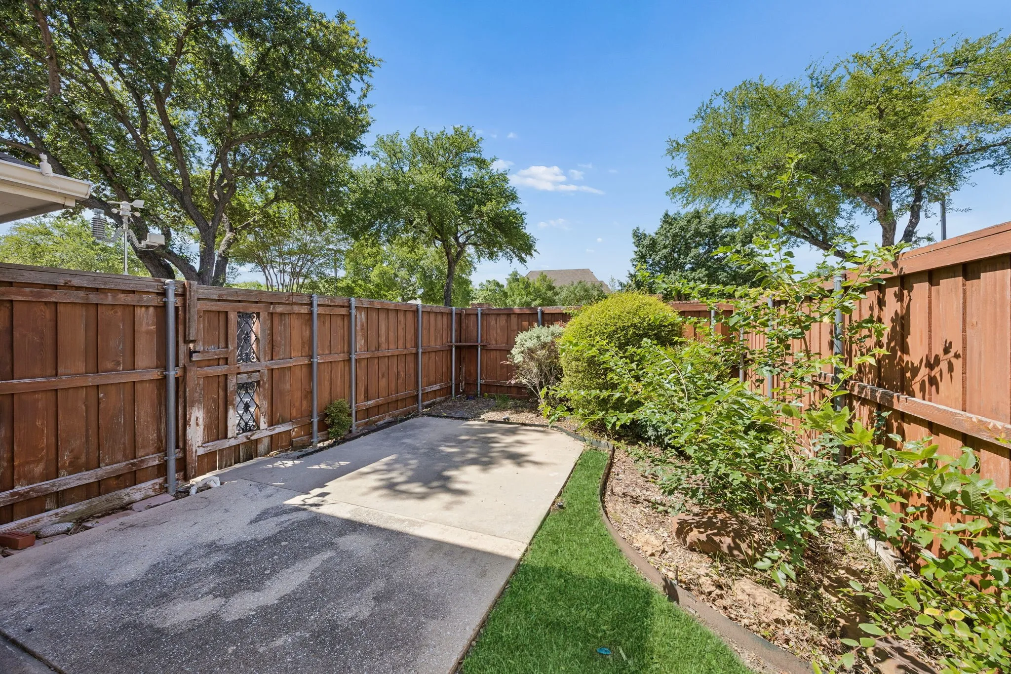 Single Family Residence For Rent in Dallas County , 537 Raintree Circle, Coppell, Texas 75019, 3 Bedroom, 3 Bathroom, 2 Garage spaces, 1,873 Sqft, built in 1990, mls#21354770, Real Estate Agent in Coppell, Homes For Rent in Dallas county, Homes For Rent in Coppell, Realtor in Coppell Texas, Real Estate Brokerage Independent Realty Texas, Luminita Cordes Realtor