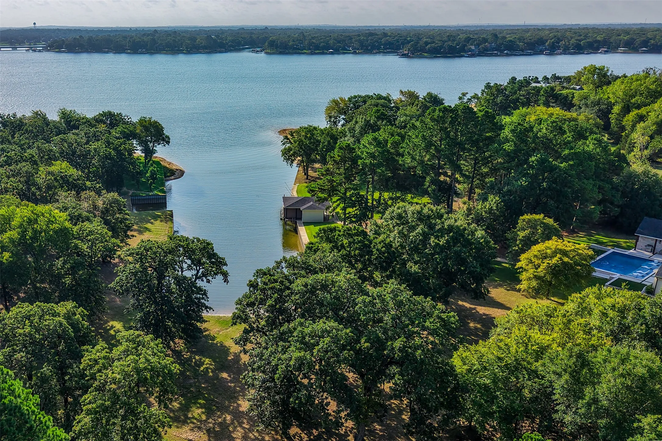 Unimproved Land For Sale in Henderson County , 0 Deerfield Lane, Mabank, Texas 75156, 0, 0, Garage spaces, 0 Sqft, built in 0, Price $650,000, mls#21354781, Real Estate Agent in Mabank, Homes For Sale in Henderson county, Homes For Sale in Mabank, Realtor in Mabank Texas, Real Estate Brokerage Independent Realty Texas, Luminita Cordes Realtor
