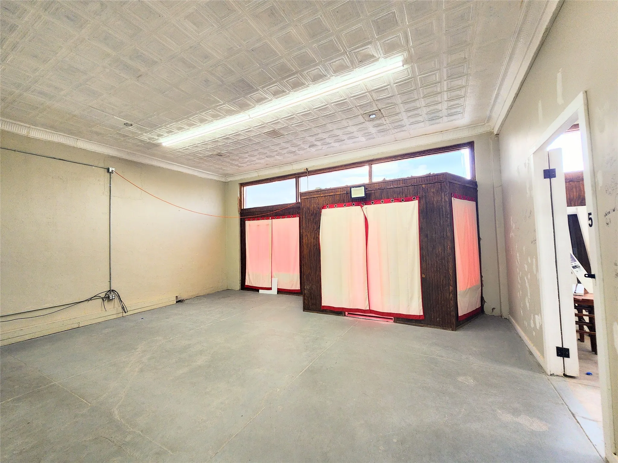 Business For Rent in Taylor County , 813 HICKORY, Abilene, Texas 79601, 0, 0, Garage spaces, 0 Sqft, built in 1945, Price $3,500, mls#21354506, Real Estate Agent in Abilene, Homes For Rent in Taylor county, Homes For Rent in Abilene, Realtor in Abilene Texas, Real Estate Brokerage Independent Realty Texas, Luminita Cordes Realtor