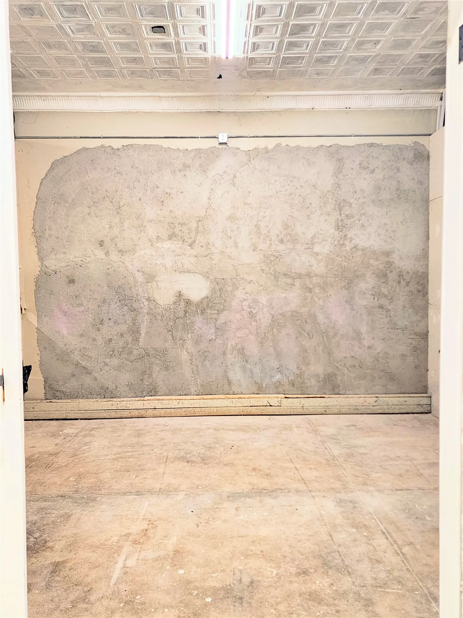 Business For Rent in Taylor County , 813 HICKORY, Abilene, Texas 79601, 0, 0, Garage spaces, 0 Sqft, built in 1945, Price $3,500, mls#21354506, Real Estate Agent in Abilene, Homes For Rent in Taylor county, Homes For Rent in Abilene, Realtor in Abilene Texas, Real Estate Brokerage Independent Realty Texas, Luminita Cordes Realtor