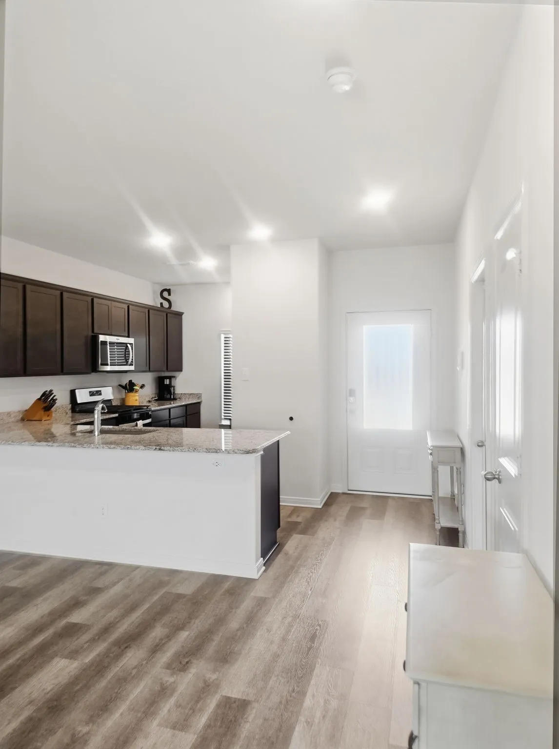 Single Family Residence For Rent in Denton County , 8125 White Sulphur Road, Ponder, Texas 76259, 5 Bedroom, 3 Bathroom, 2 Garage spaces, 2,502 Sqft, built in 2023, mls#21354778, Real Estate Agent in Ponder, Homes For Rent in Denton county, Homes For Rent in Ponder, Realtor in Ponder Texas, Real Estate Brokerage Independent Realty Texas, Luminita Cordes Realtor