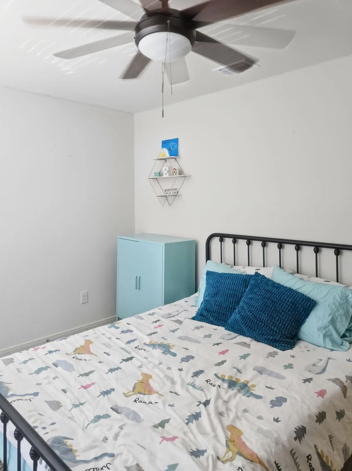 Single Family Residence For Rent in Denton County , 8125 White Sulphur Road, Ponder, Texas 76259, 5 Bedroom, 3 Bathroom, 2 Garage spaces, 2,502 Sqft, built in 2023, mls#21354778, Real Estate Agent in Ponder, Homes For Rent in Denton county, Homes For Rent in Ponder, Realtor in Ponder Texas, Real Estate Brokerage Independent Realty Texas, Luminita Cordes Realtor