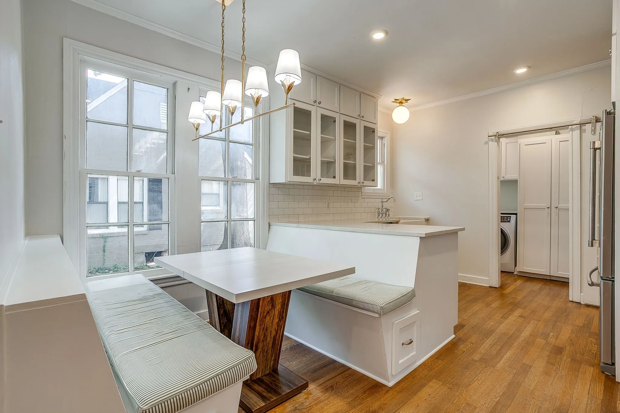 Single Family Residence For Sale in Tarrant County , 2553 Stadium Drive, Fort Worth, Texas 76109, 4 Bedroom, 3 Bathroom, 2 Garage spaces, 2,649 Sqft, built in 1935, mls#21350919, Real Estate Agent in Fort Worth, Homes For Sale in Tarrant county, Homes For Sale in Fort Worth, Realtor in Fort Worth Texas, Real Estate Brokerage Independent Realty Texas, Luminita Cordes Realtor